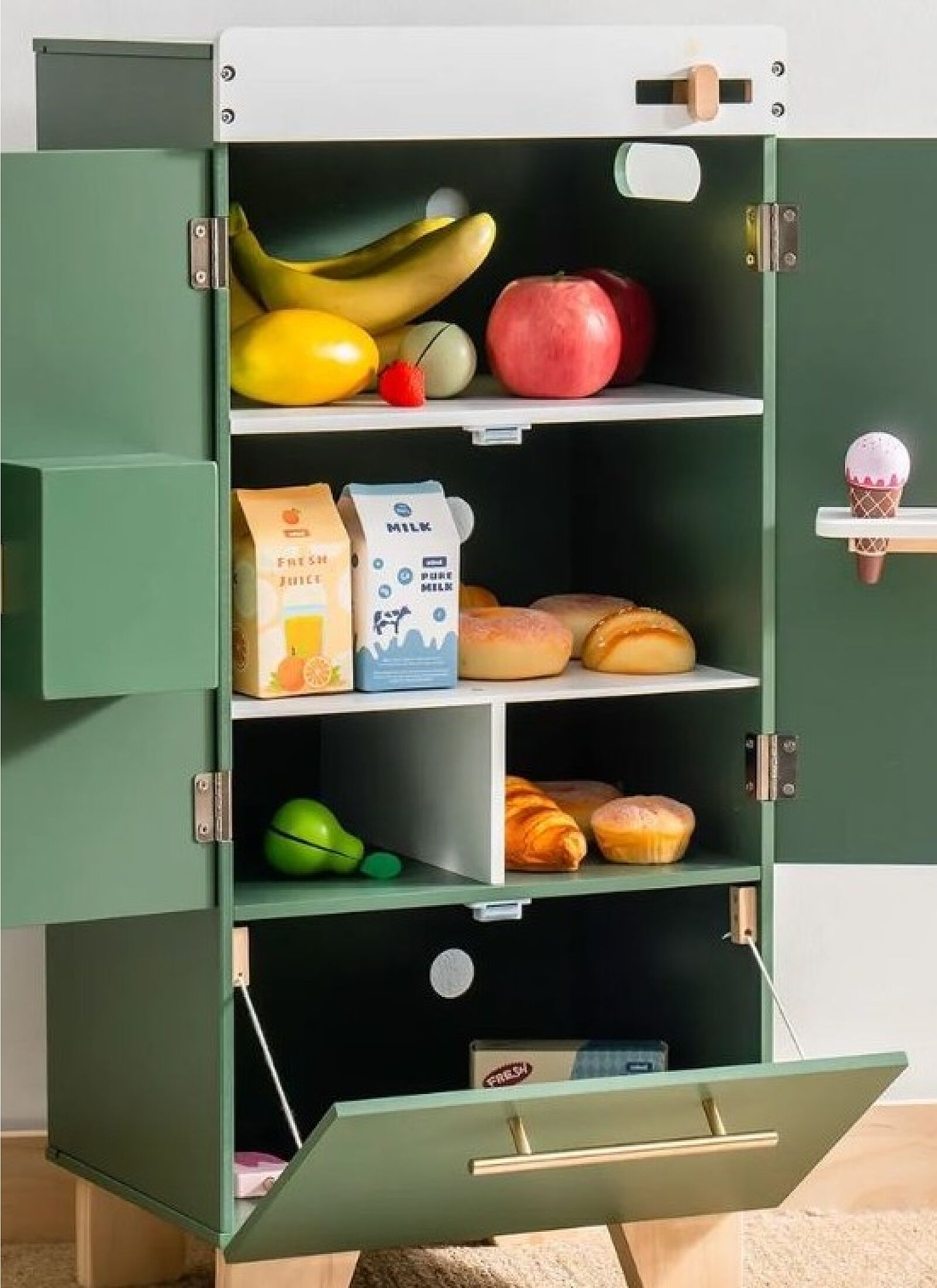 WOODEN FRIGE VINTAGE GREEN