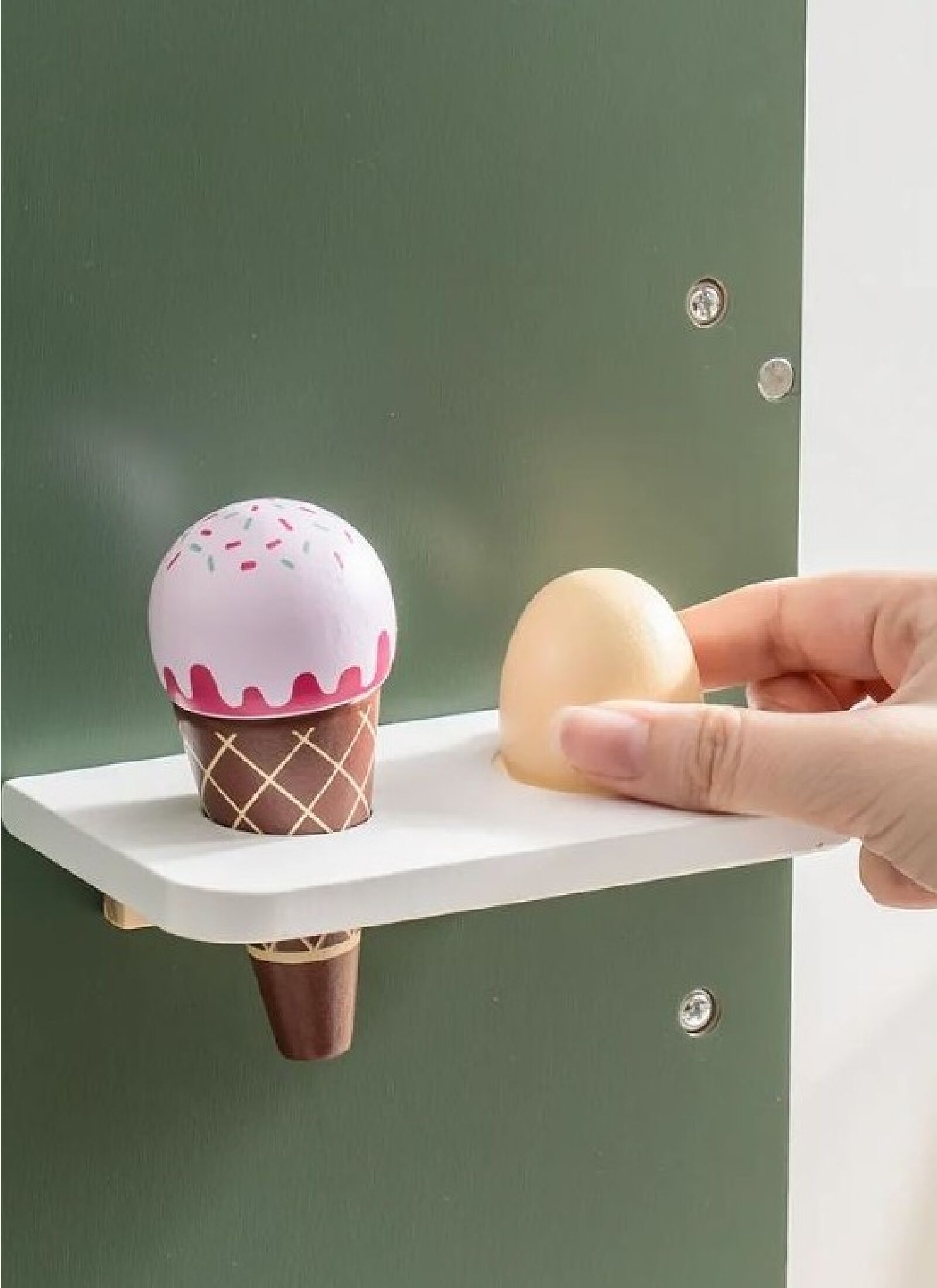 WOODEN FRIGE VINTAGE GREEN