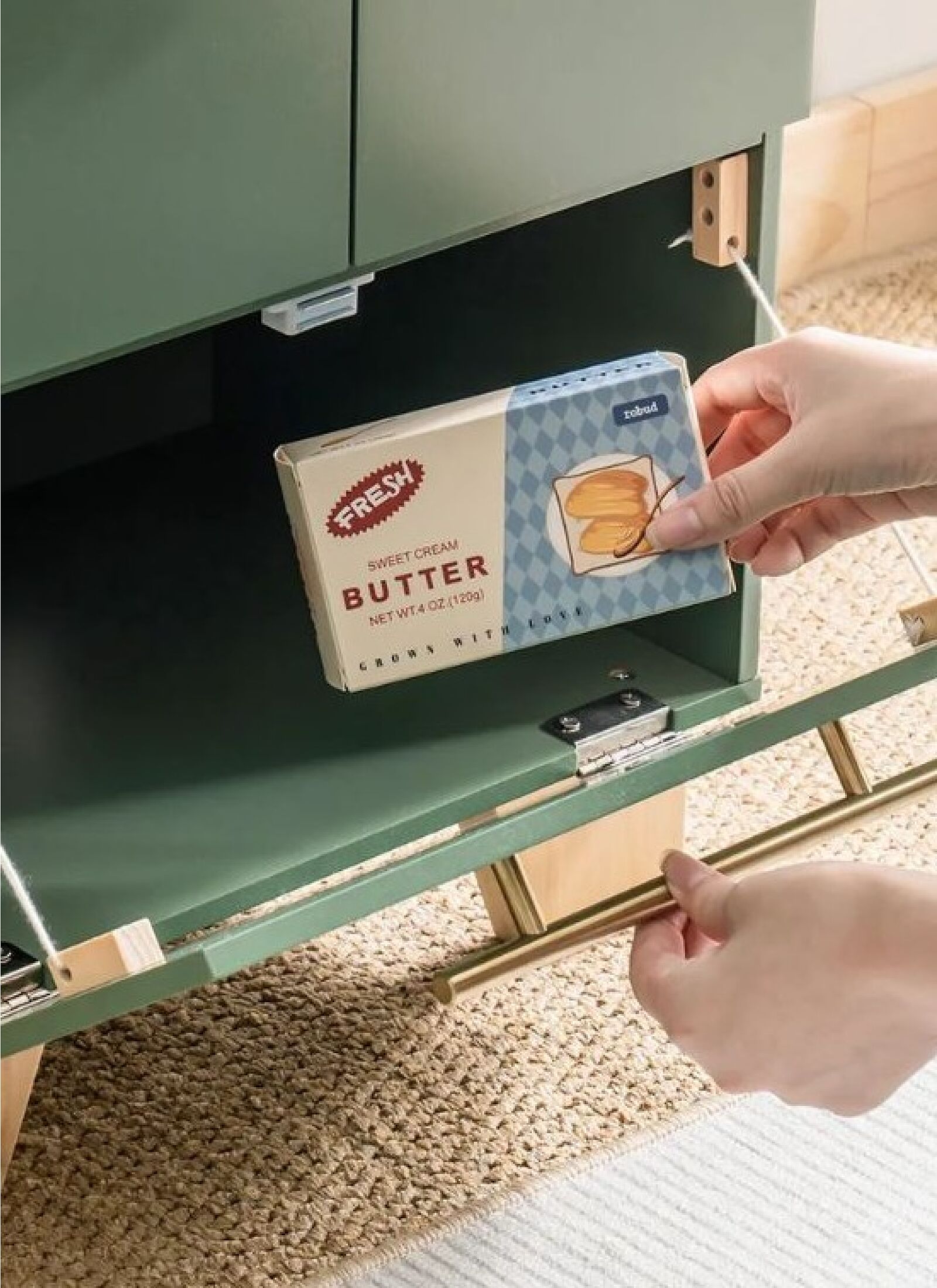 WOODEN FRIGE VINTAGE GREEN