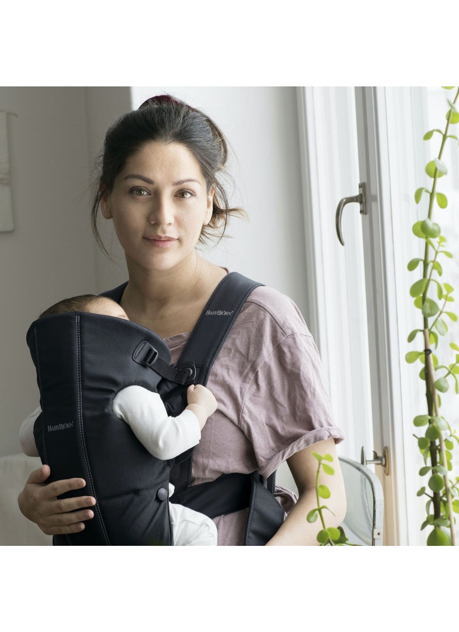 BABY CARRIER MINI WOVEN BLACK