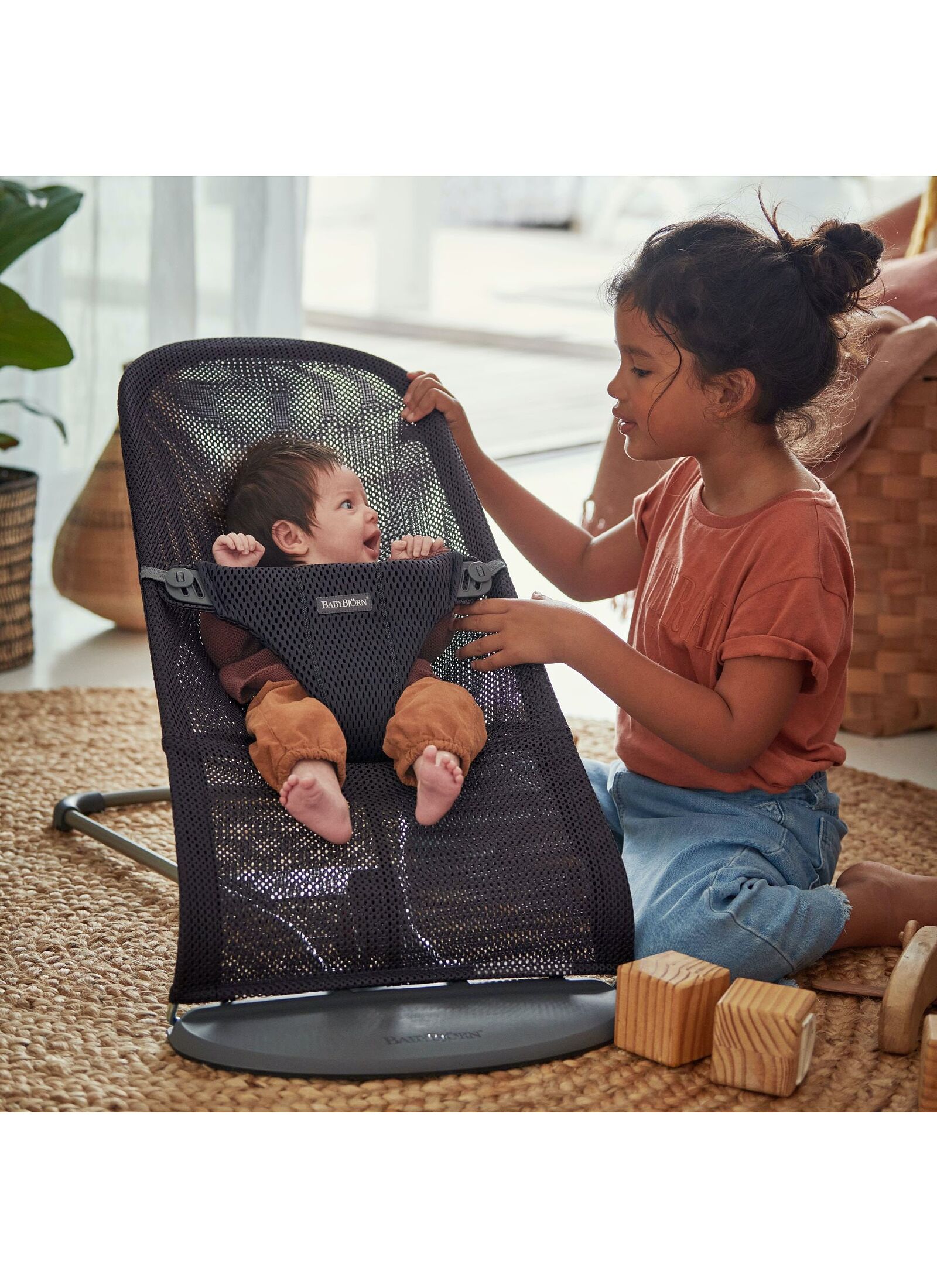 BABY BOUNCER BLISS MESH ANTHRACITE
