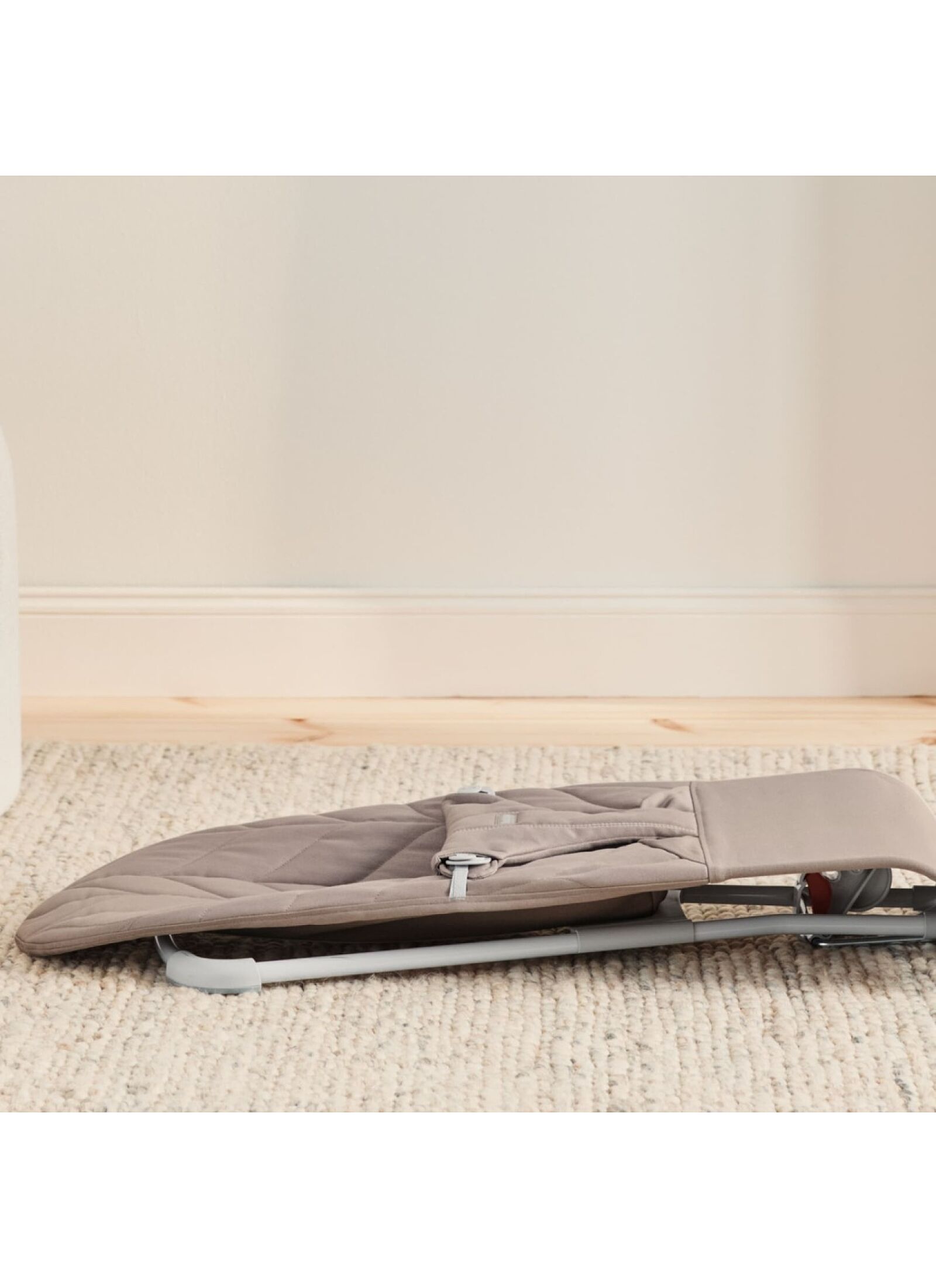 BABY BOUNCER BLISS PETAL SAND GREY