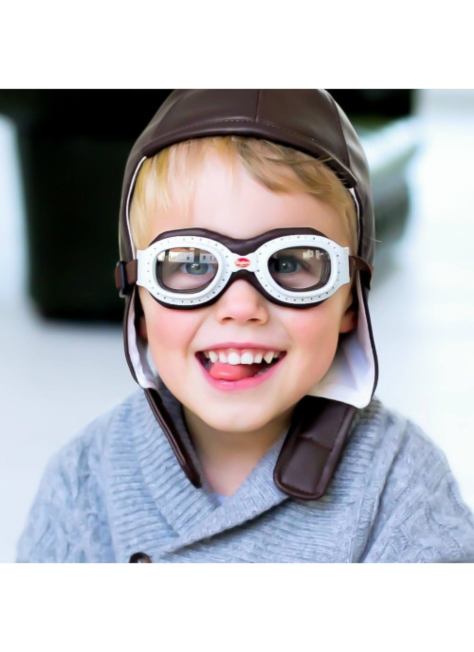 RACING KIT HAT &AMP; GOGGLES