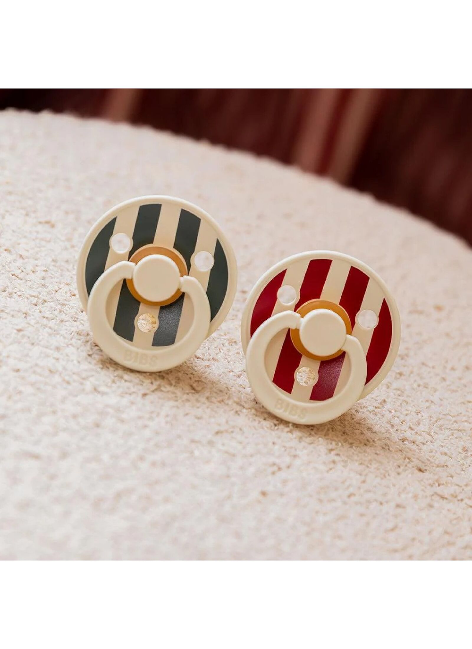 PACIFIER 2PCS COLOUR RUBY PINE LATEX 