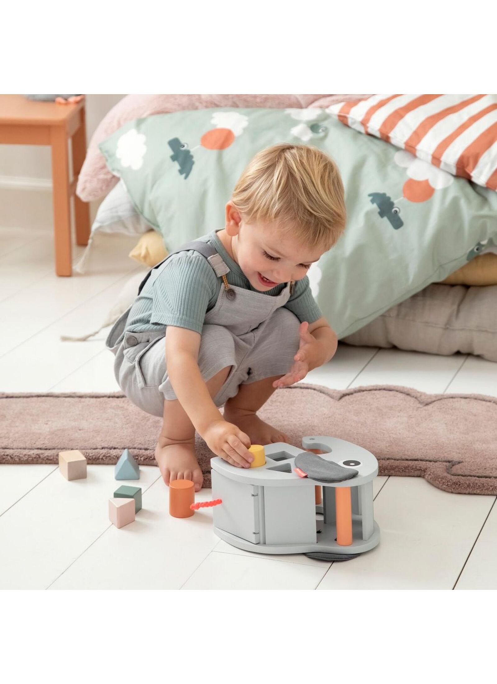 WOODEN ACTIVITY TOY SORTING BOX ELPHEE GREY