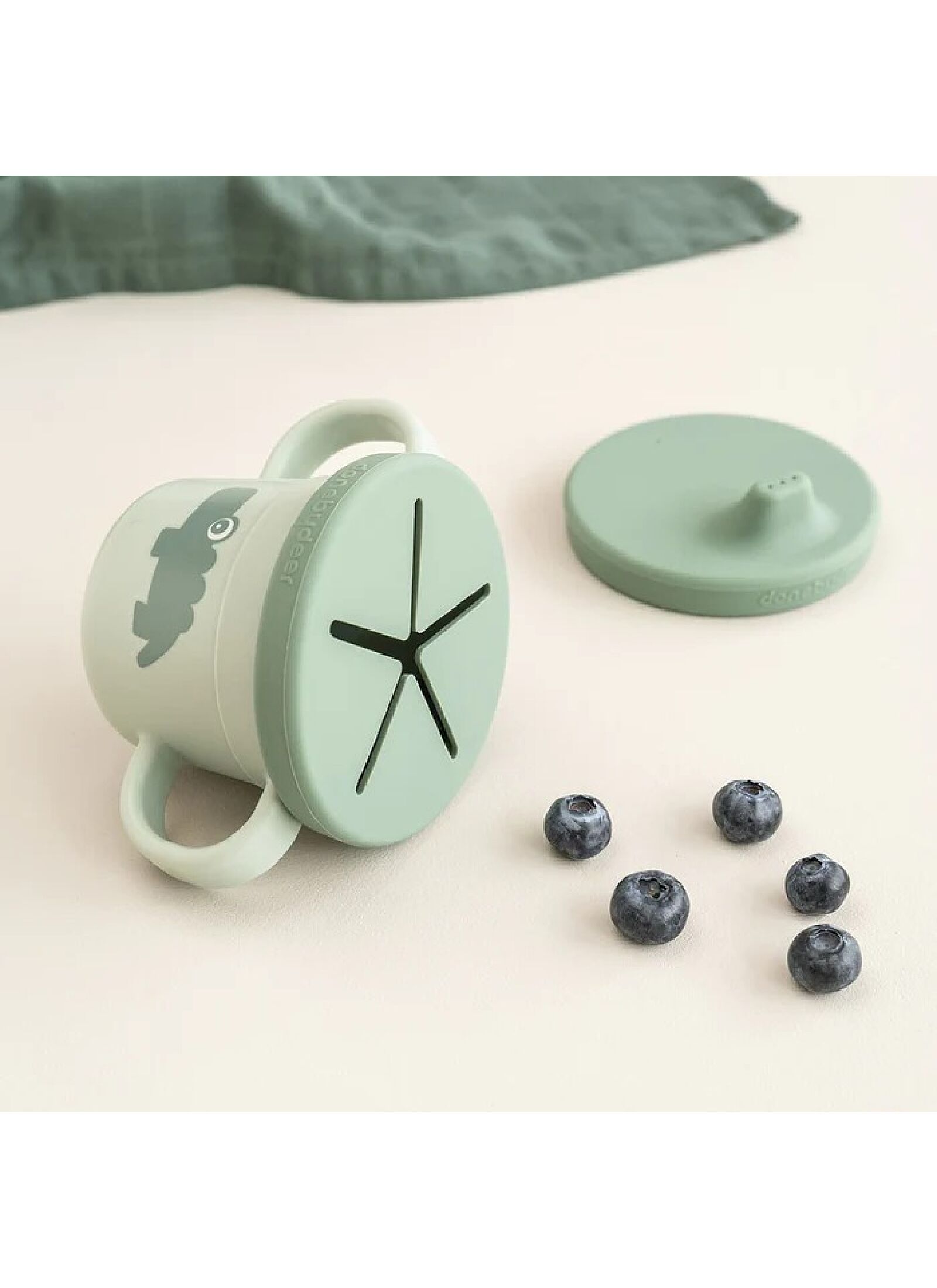 SPOUT/SNACK CUP CROCO GREEN