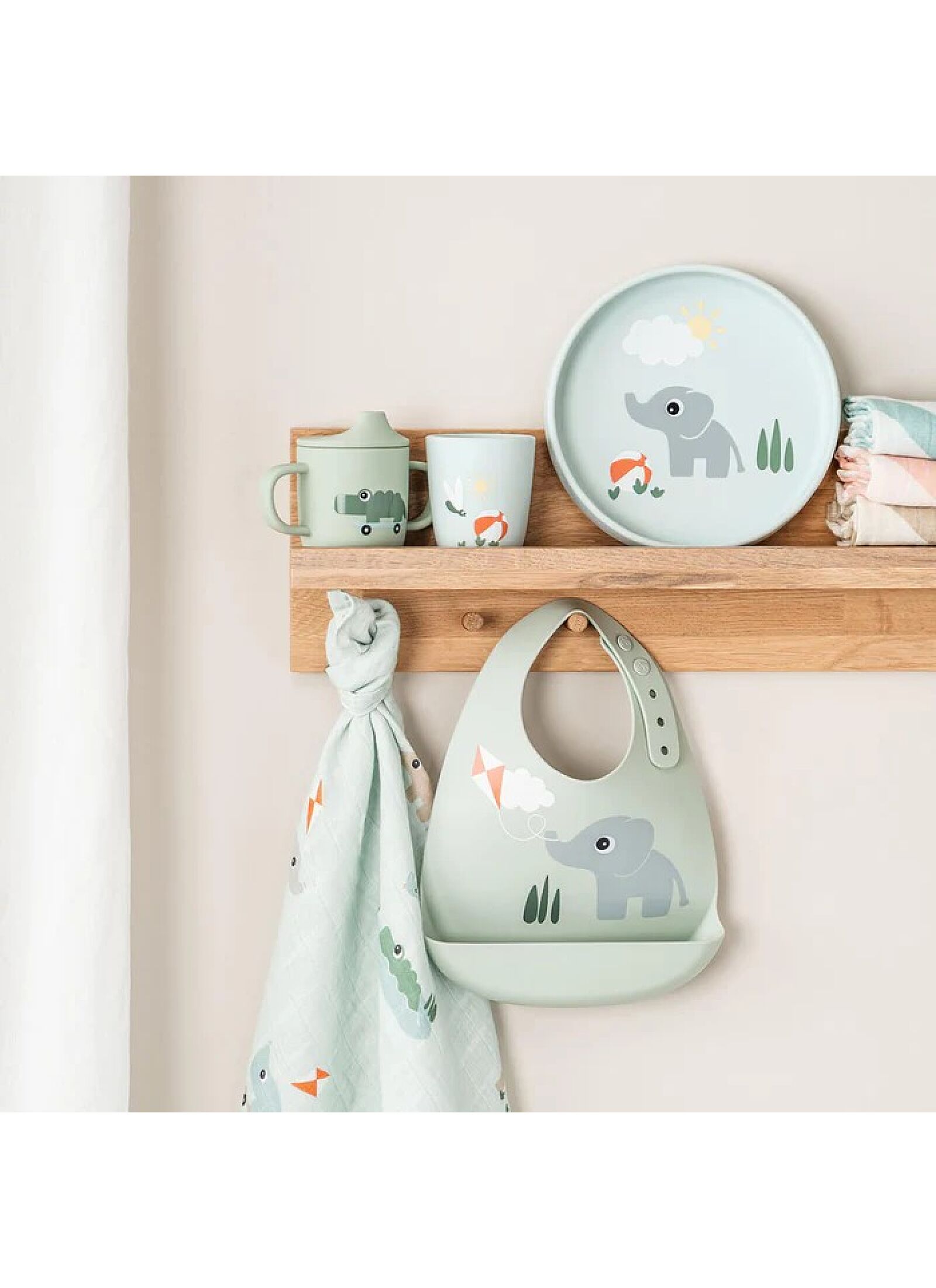 SILICONE BIB PLAYGROUND GREEN