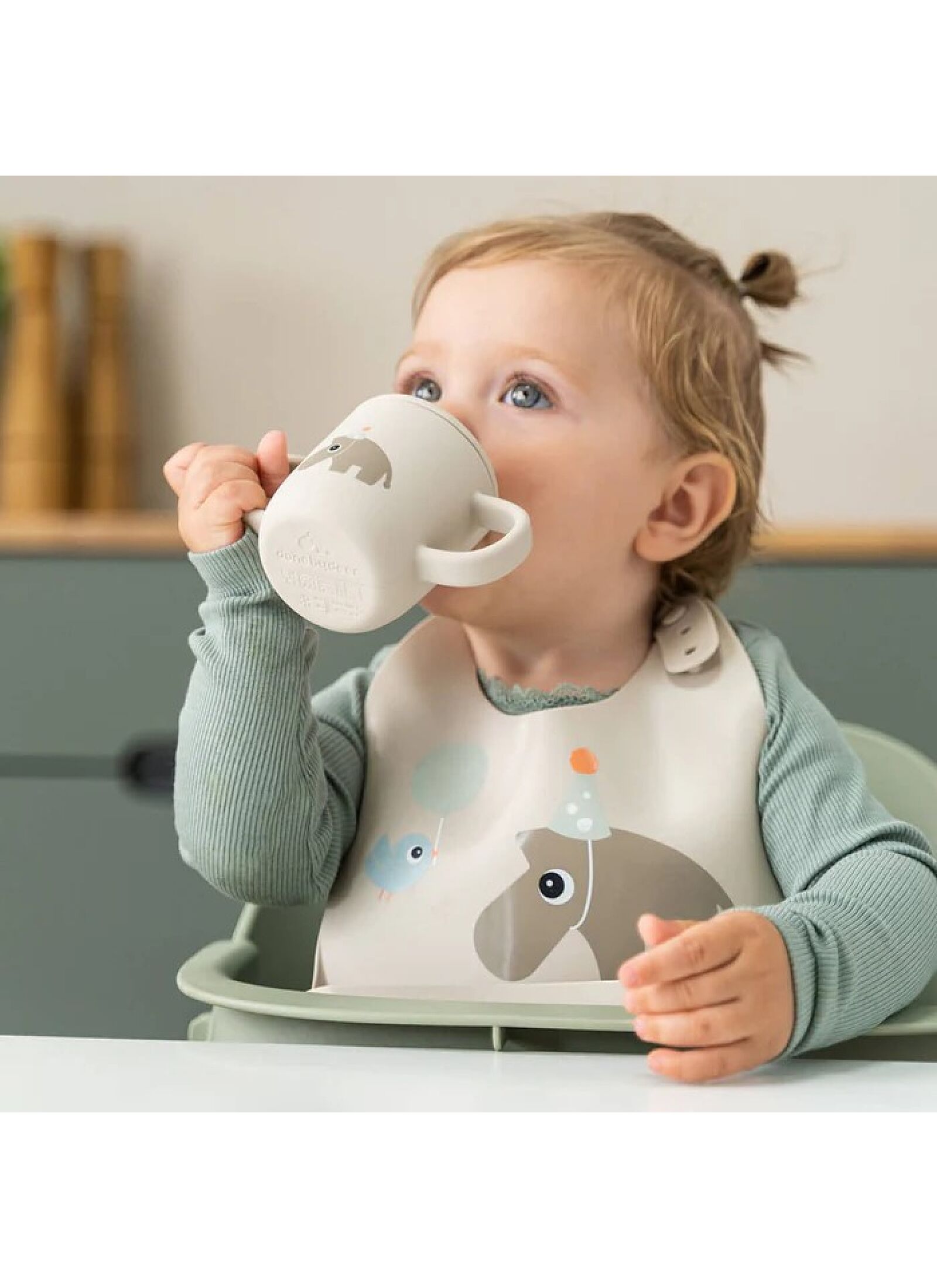 SILICONE BIB CELEBRATION SAND