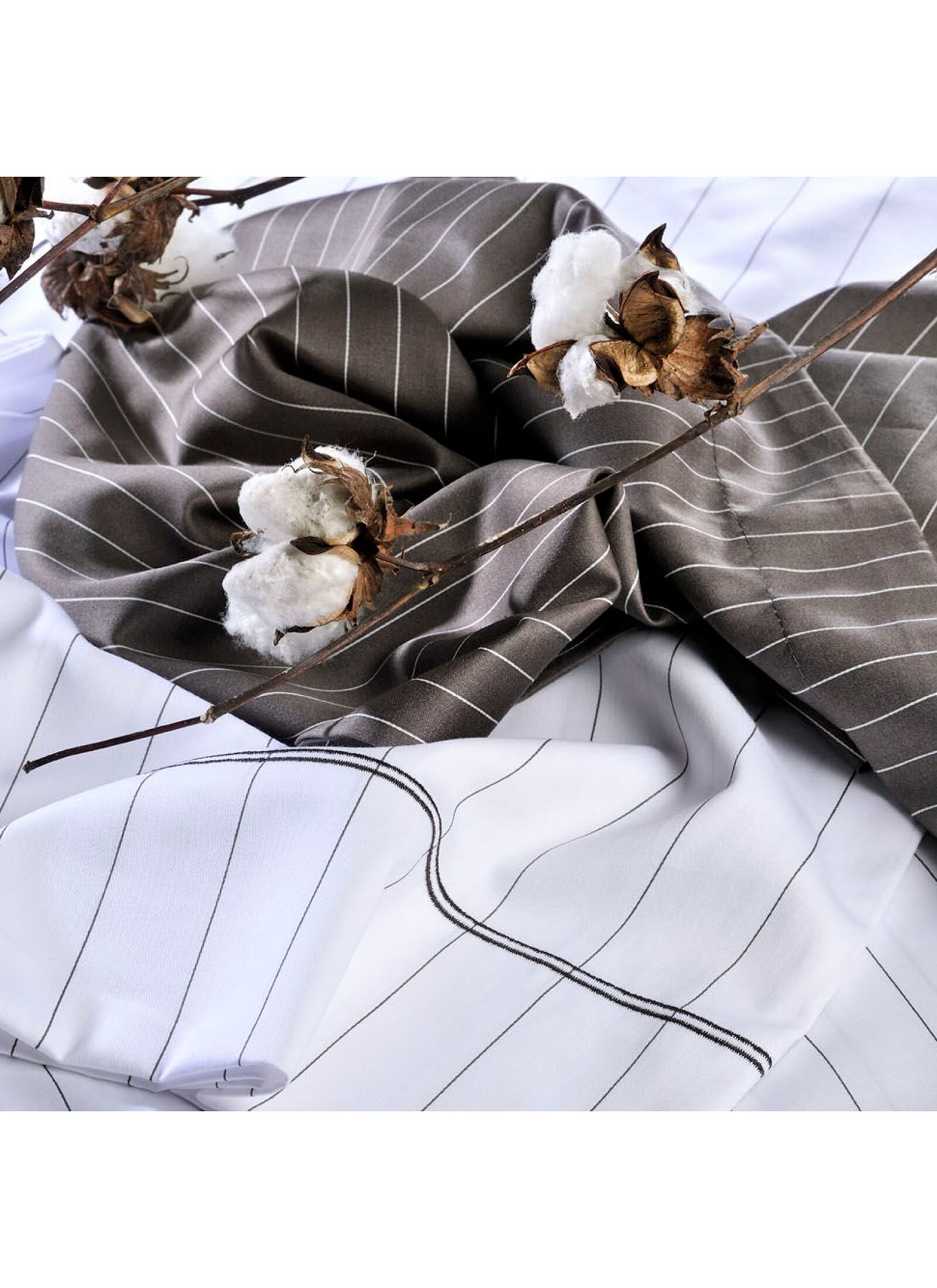 KING SIZE DUVET COVER SET PIN STRIPE D.GREY (S884)