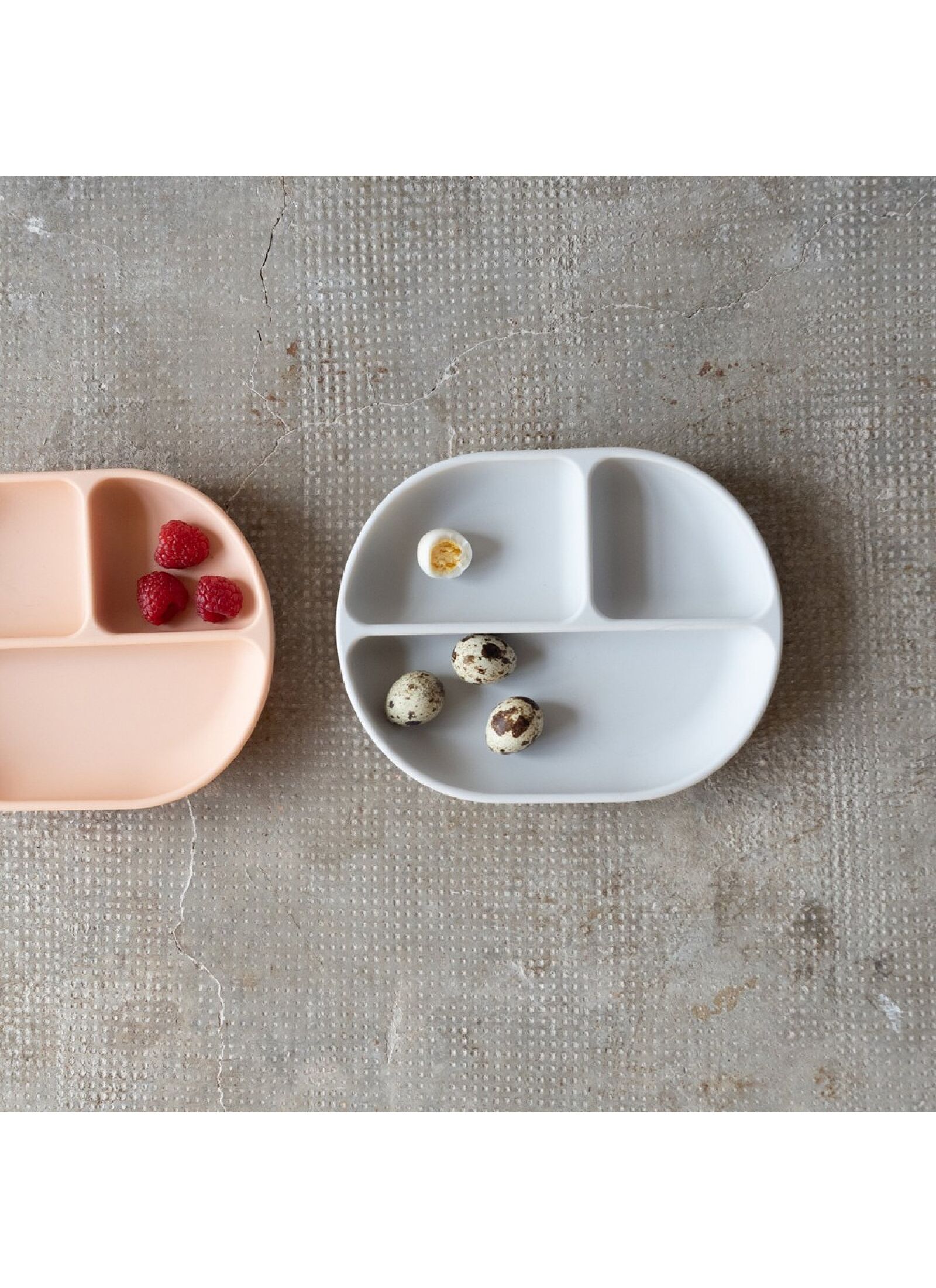 SILICONE DIVIDED PLATE BLUSH