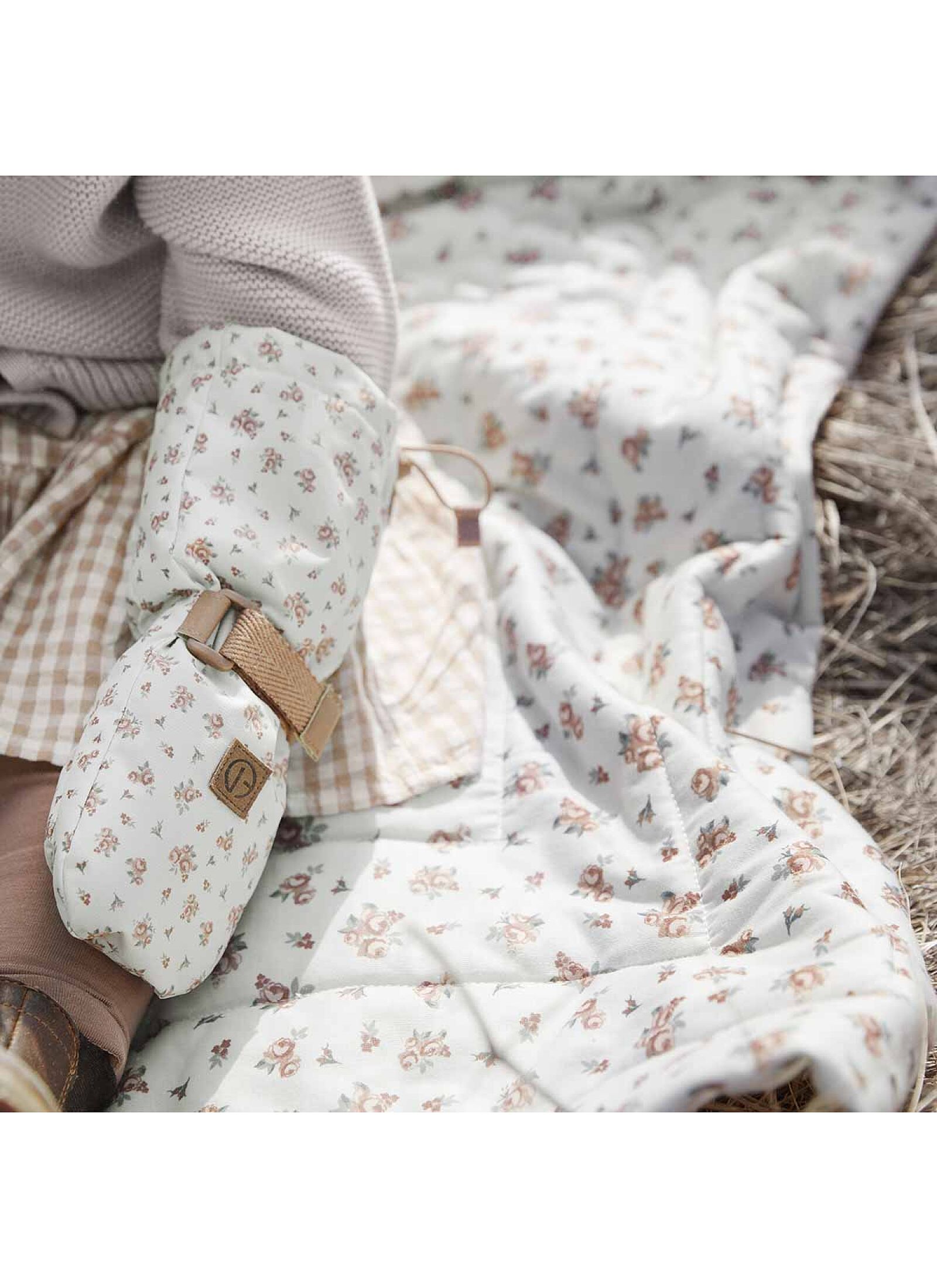 BABY QUILT (100 X 100) AUTUMN ROSE