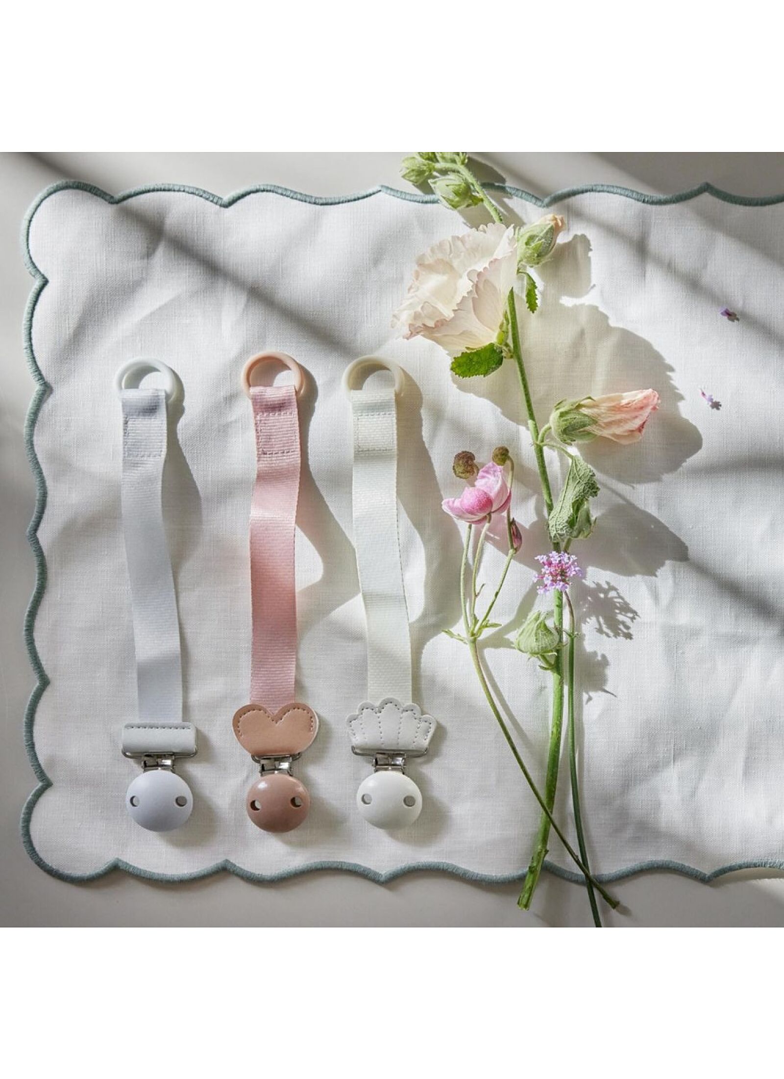 PACIFIER CLIP BERMUDA BLUE