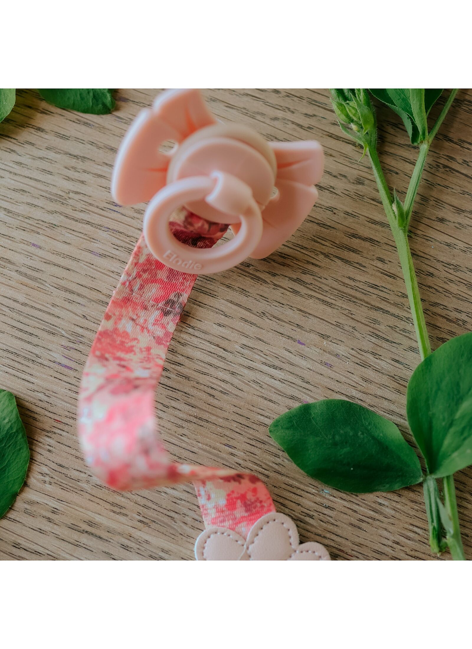PACIFIER CLIP RIVER ROSE