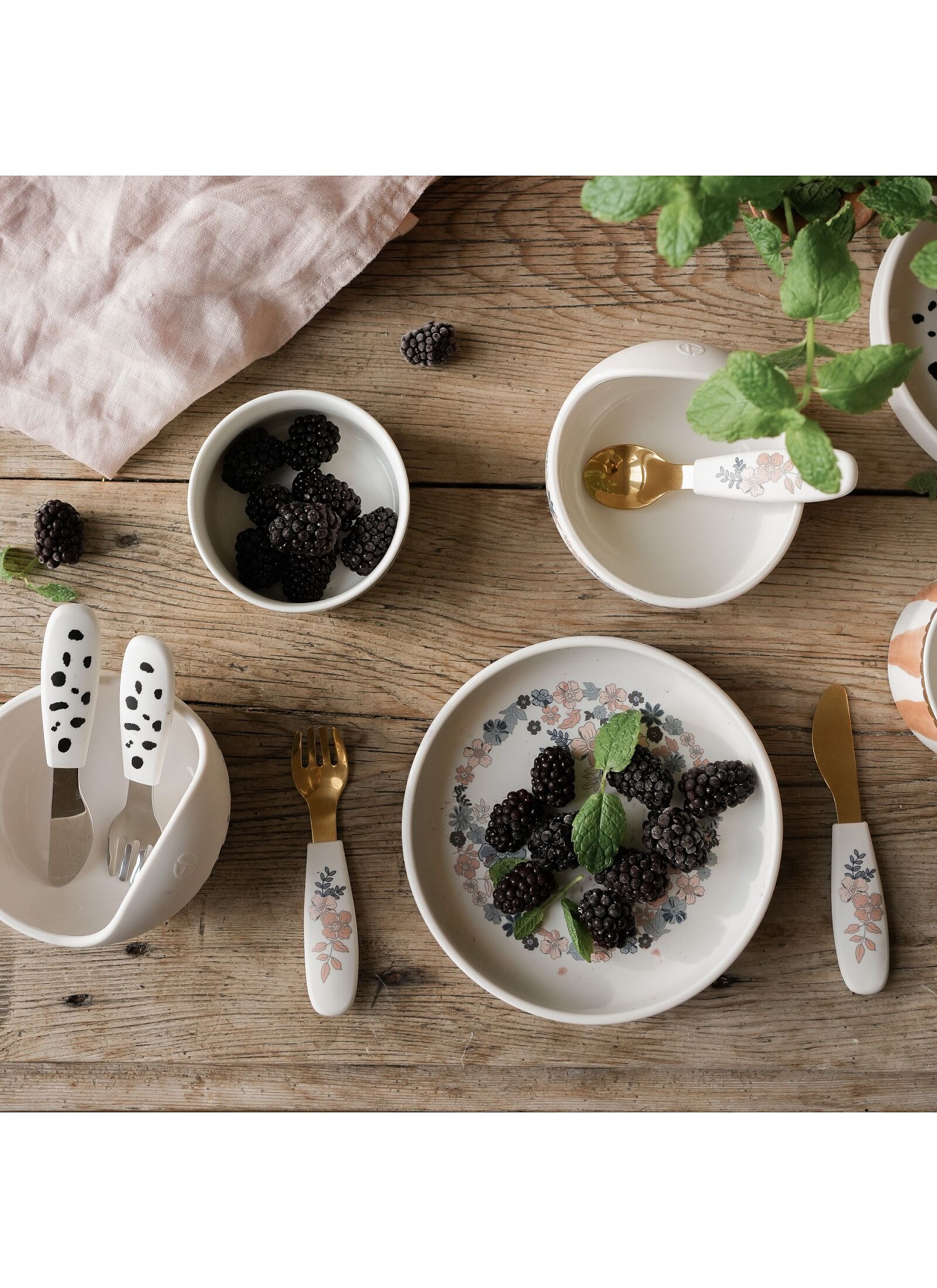 SILICONE DINING SET BLUE GARDEN