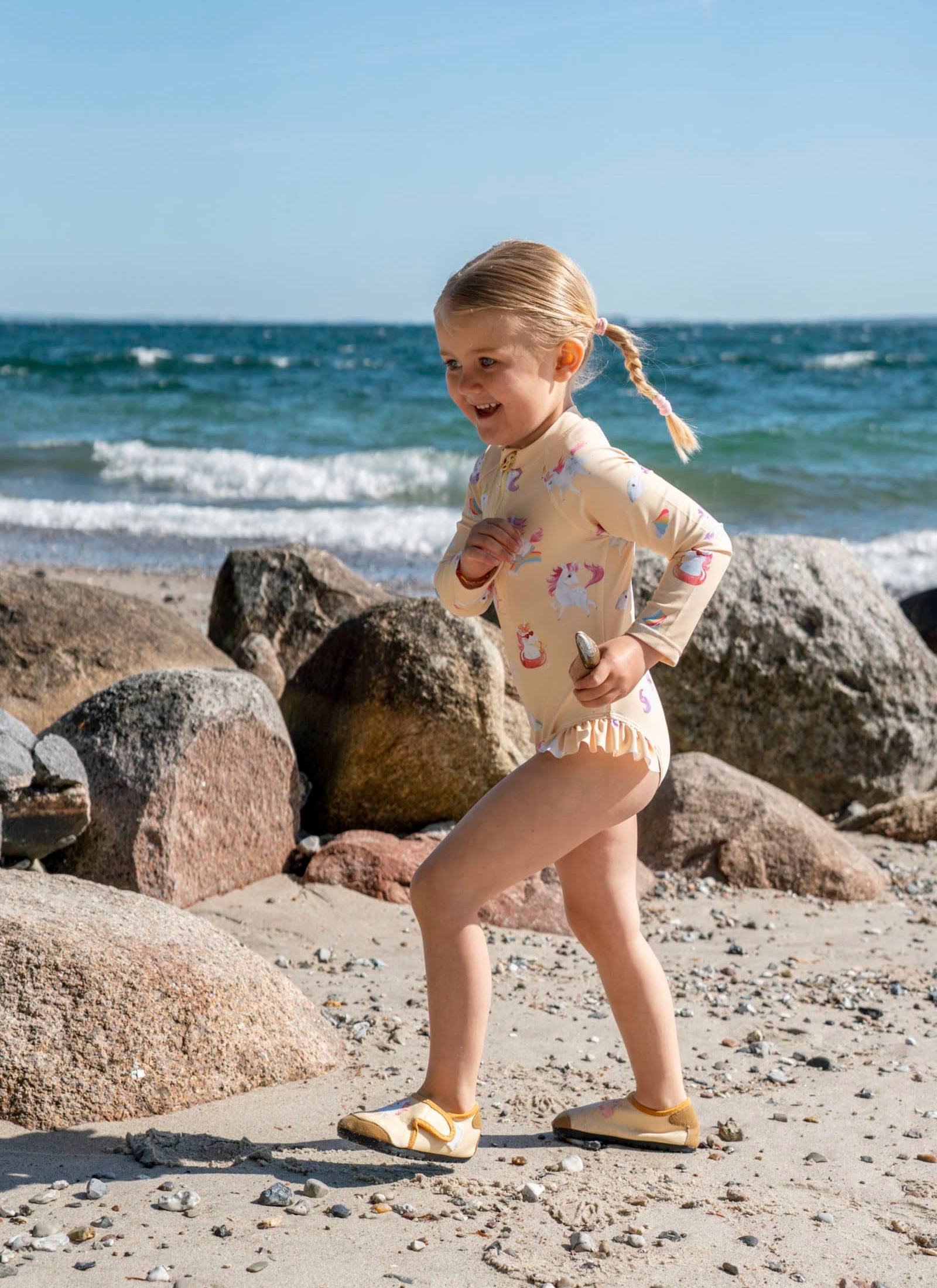 LONGSLEEVE SWIMSUIT (1-2Y) UNICORN SHORES