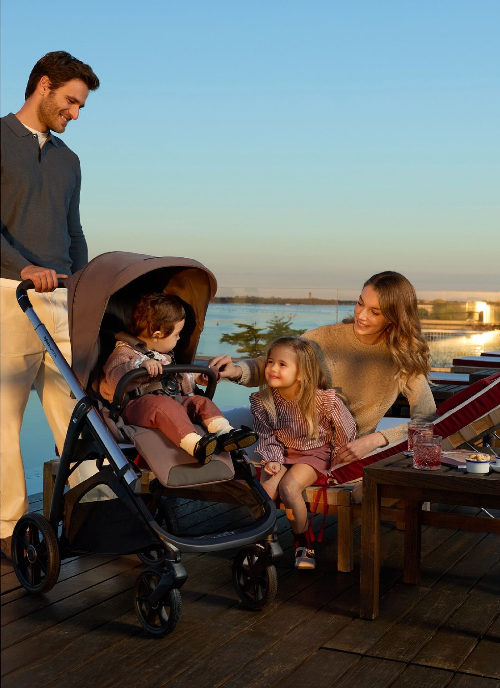STROLLER APTICA ESSENCE MOKKA