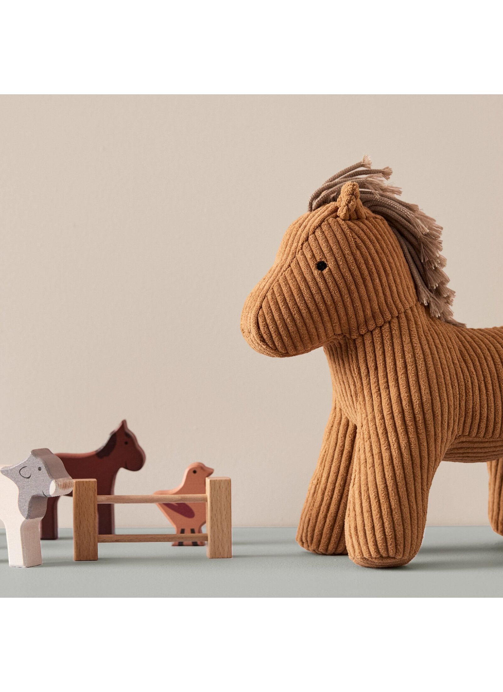 SOFT TOY HORSE VERA AIDEN