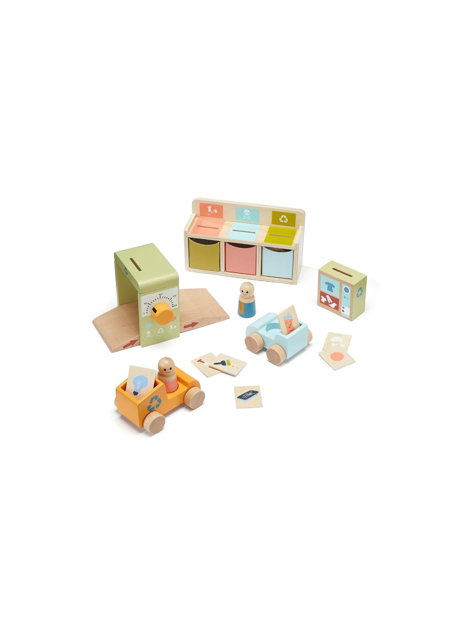 WOODEN RECYCLING STATION