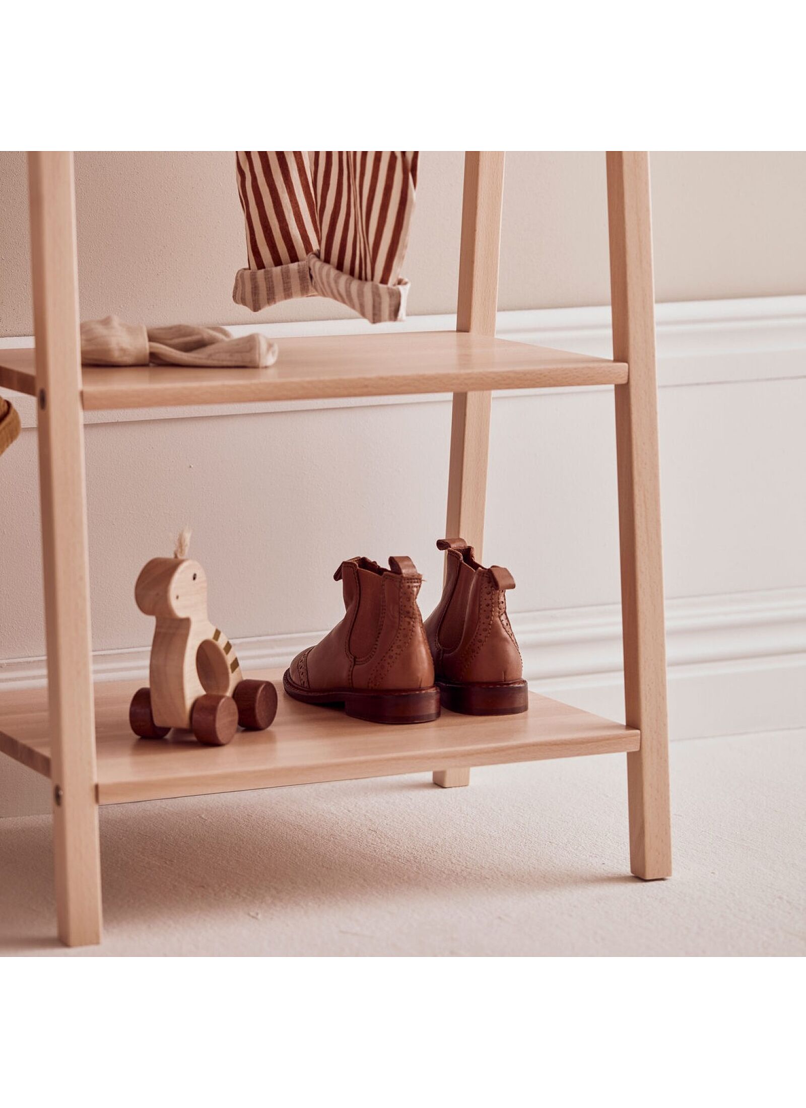 CLOTHES STAND SAGA NATURAL