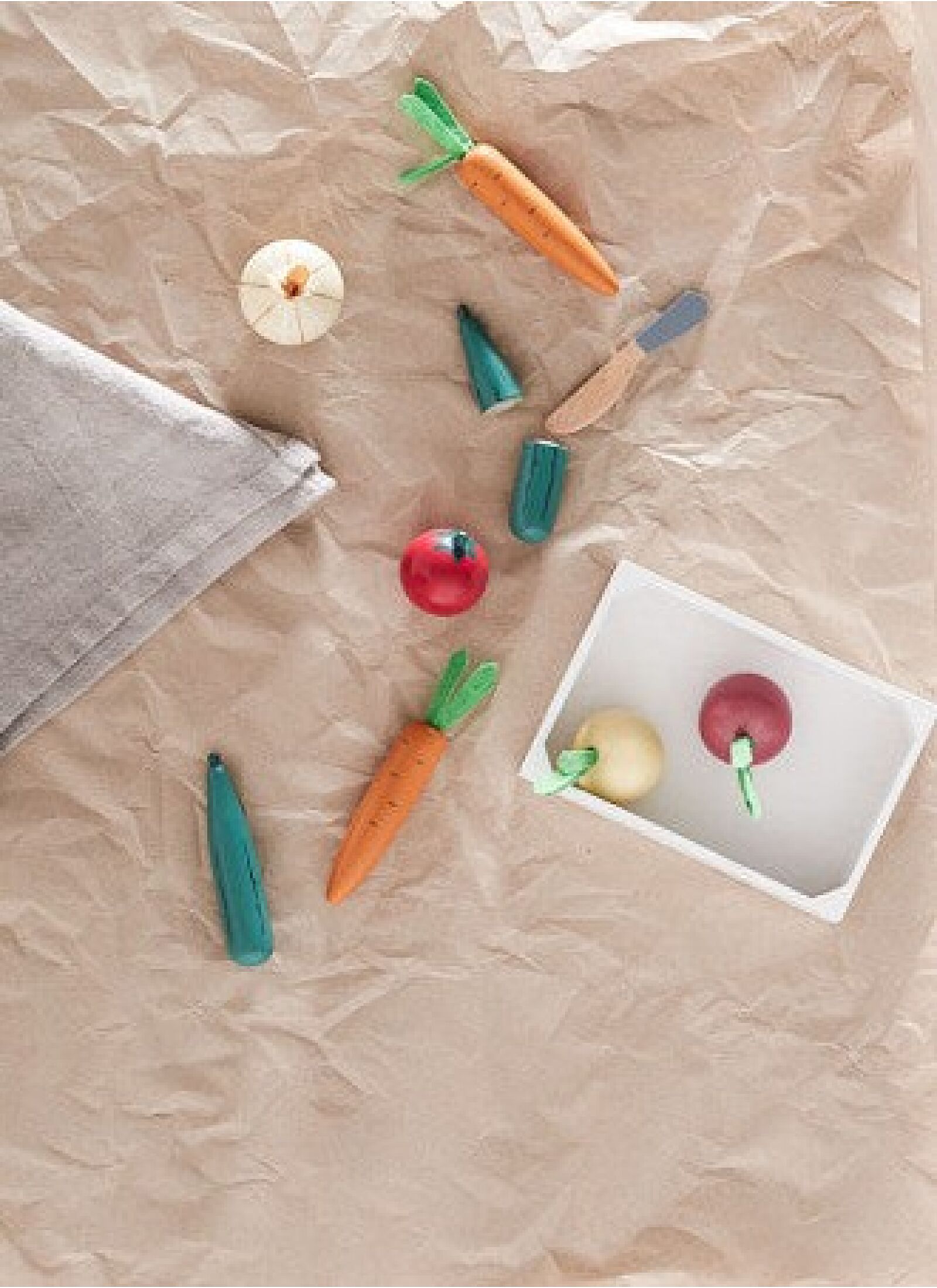 WOODEN VEGETABLES (10PCS)