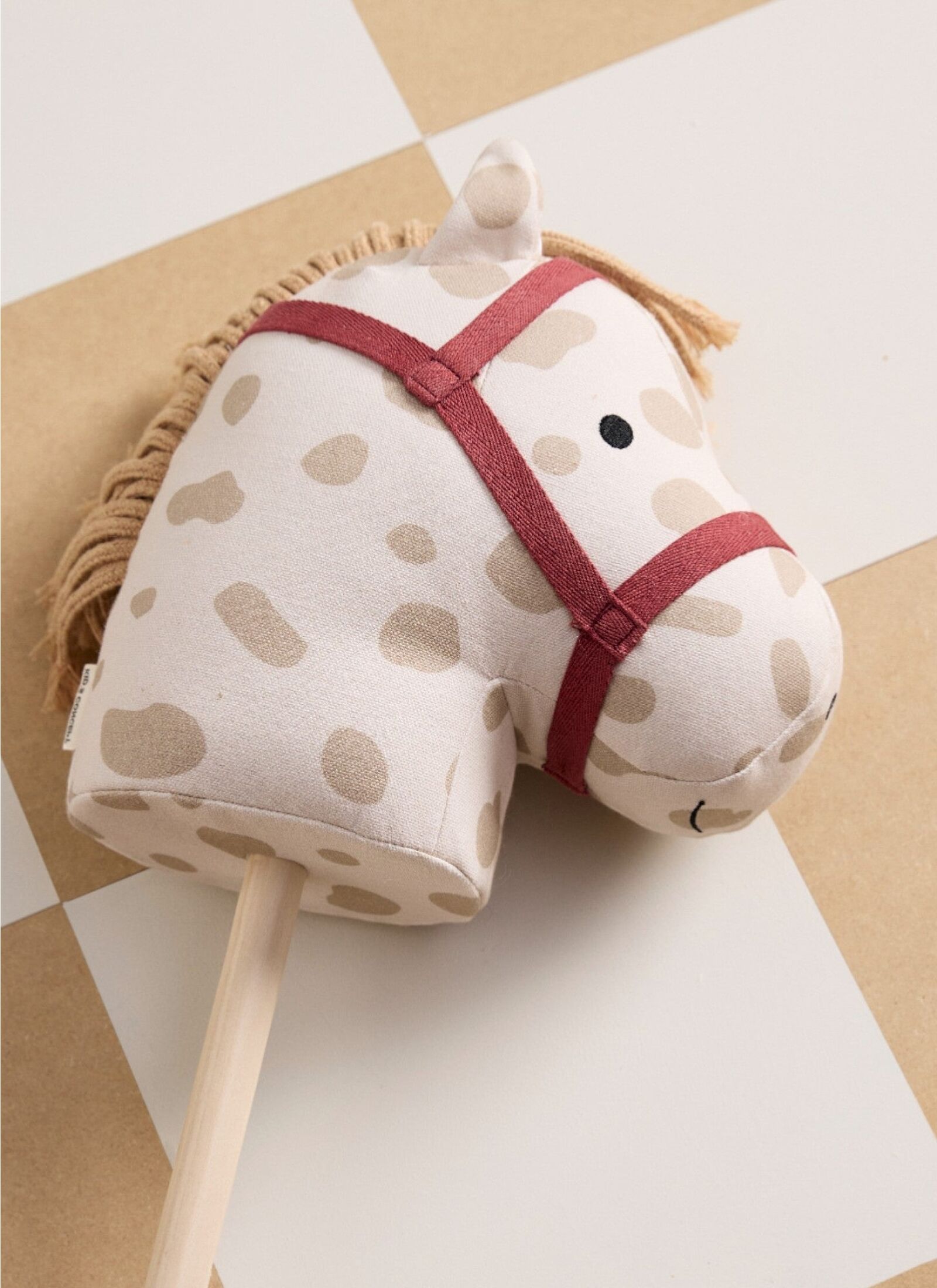 WOODEN HOBBY HORSE DOTTY AIDEN