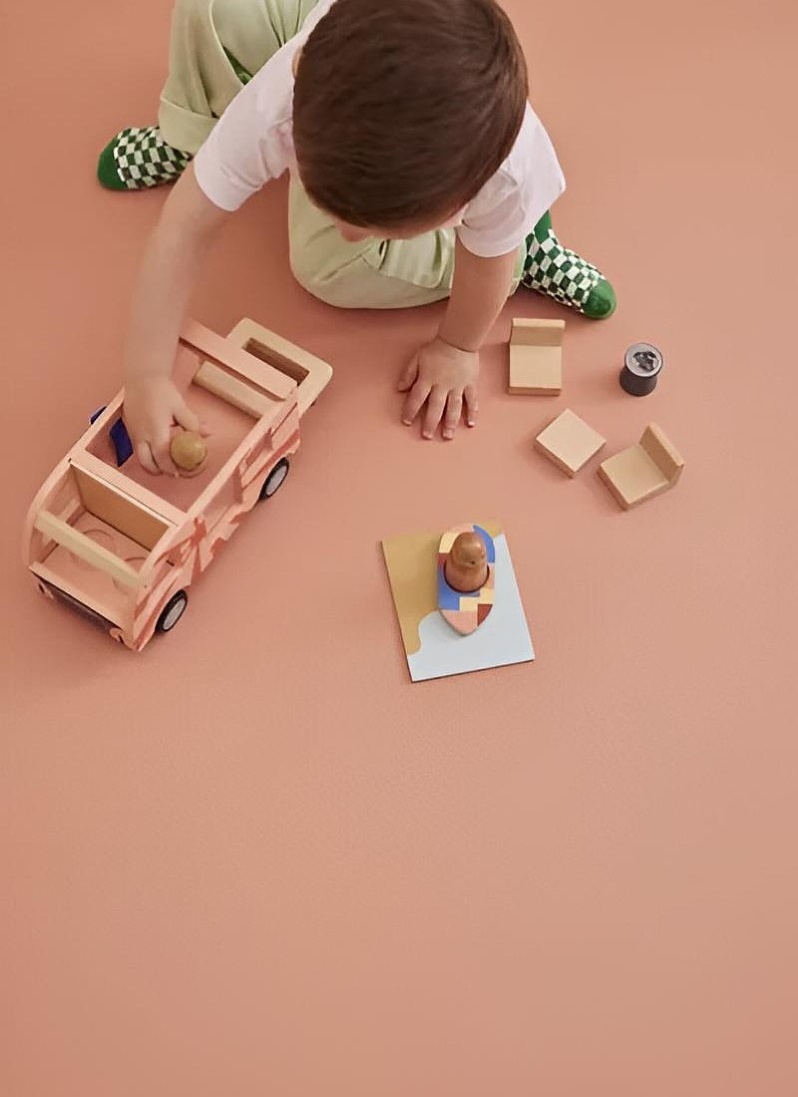 WOODEN CAMPERVAN AIDEN