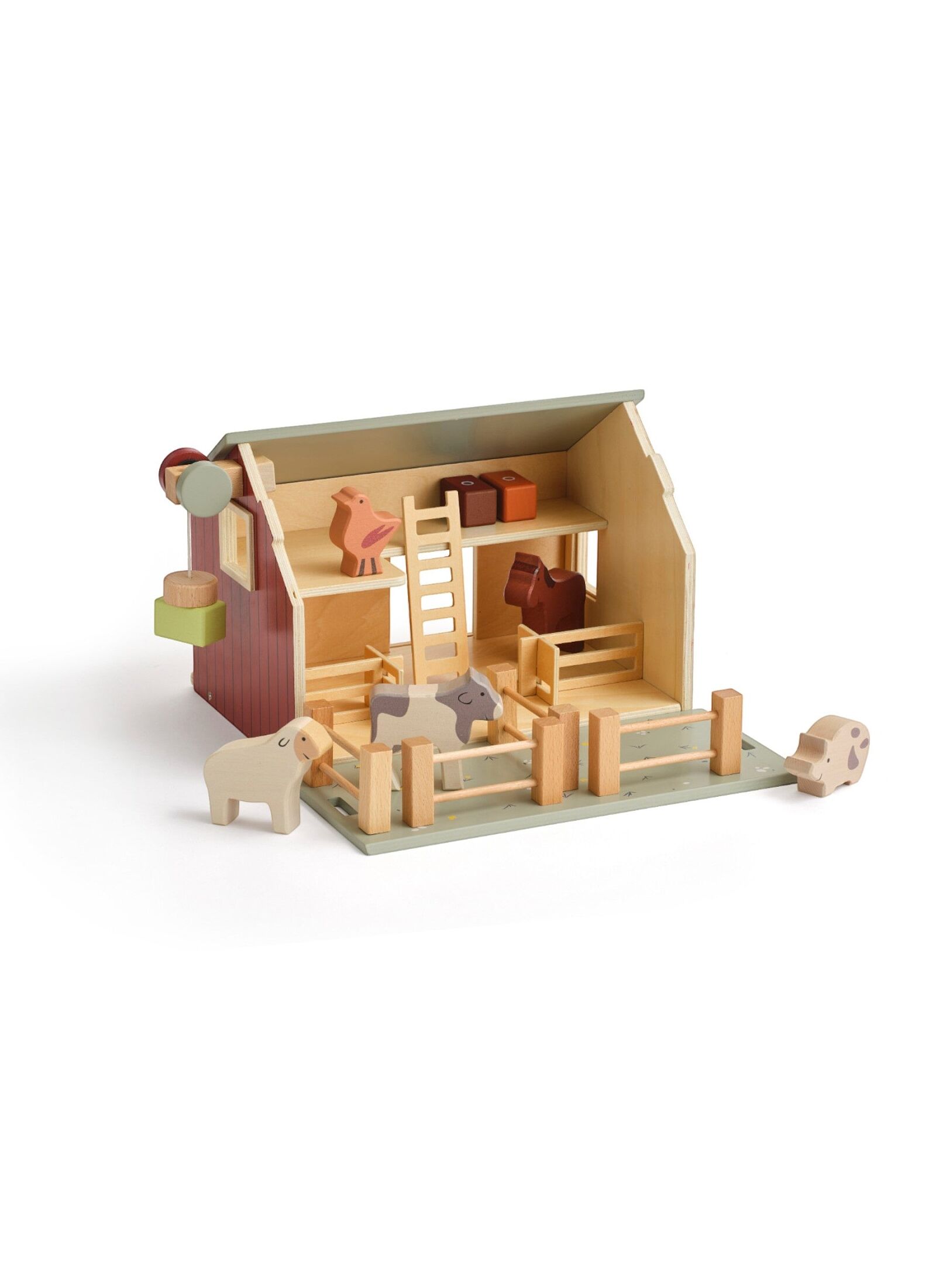 WOODEN FARM WITH SOLAR PANELS AIDEN