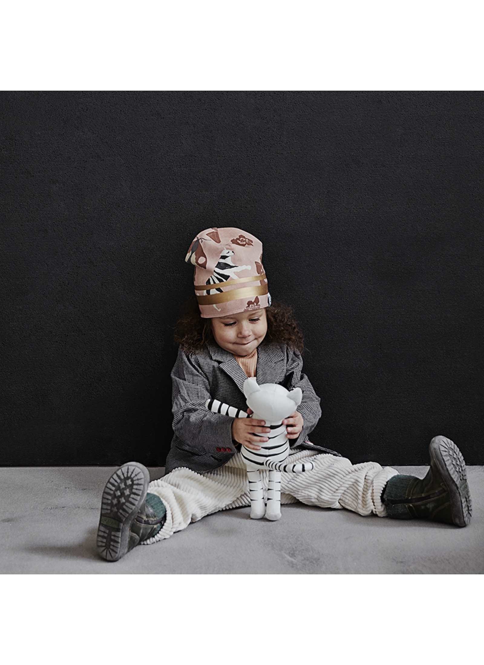 WINTER BEANIE MIDNIGHT EYE