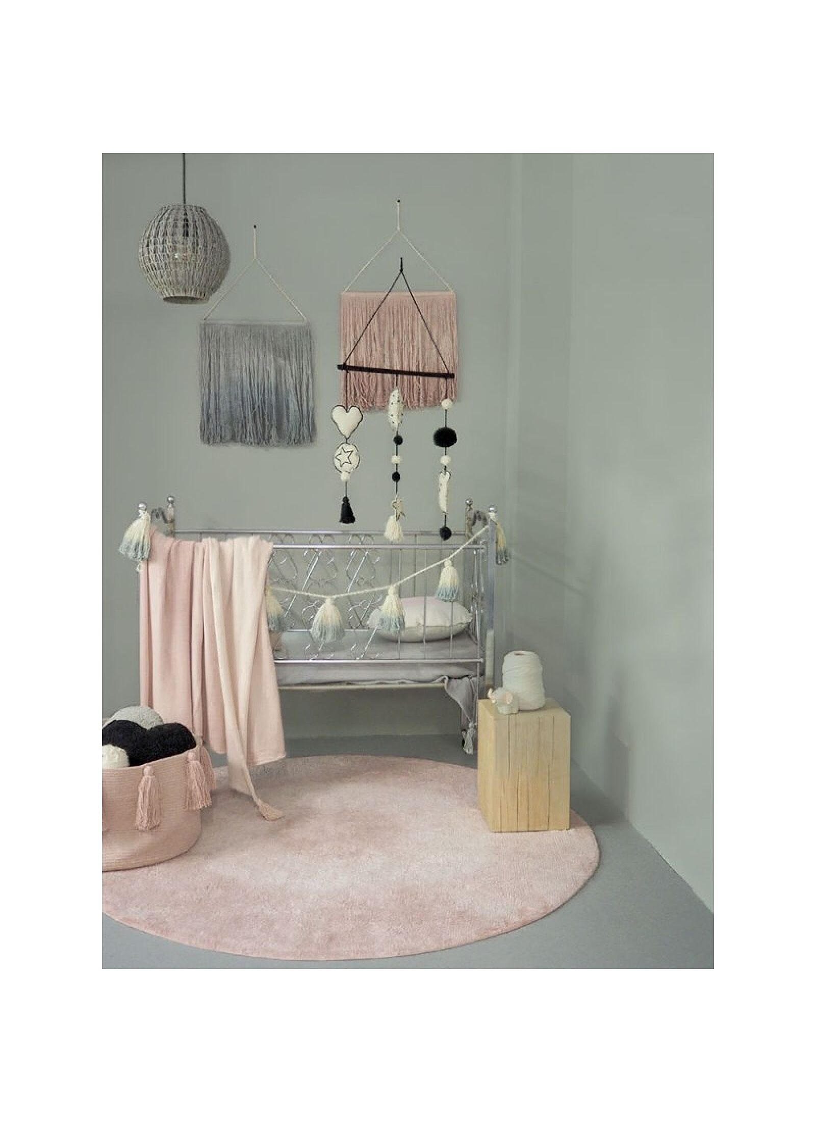 BASKET TASSELS VINTAGE NUDE (30X45)