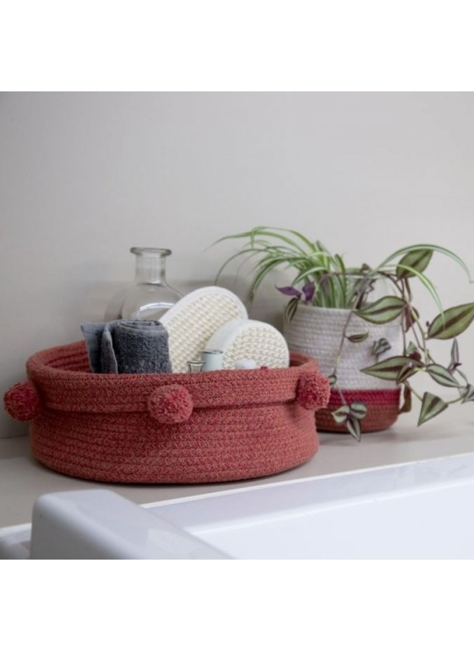 BASKET TRAY BRICK RED (30X12)