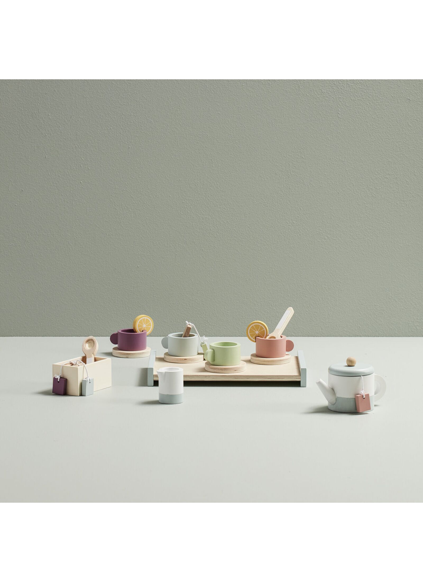 WOODEN TEA SET BISTRO