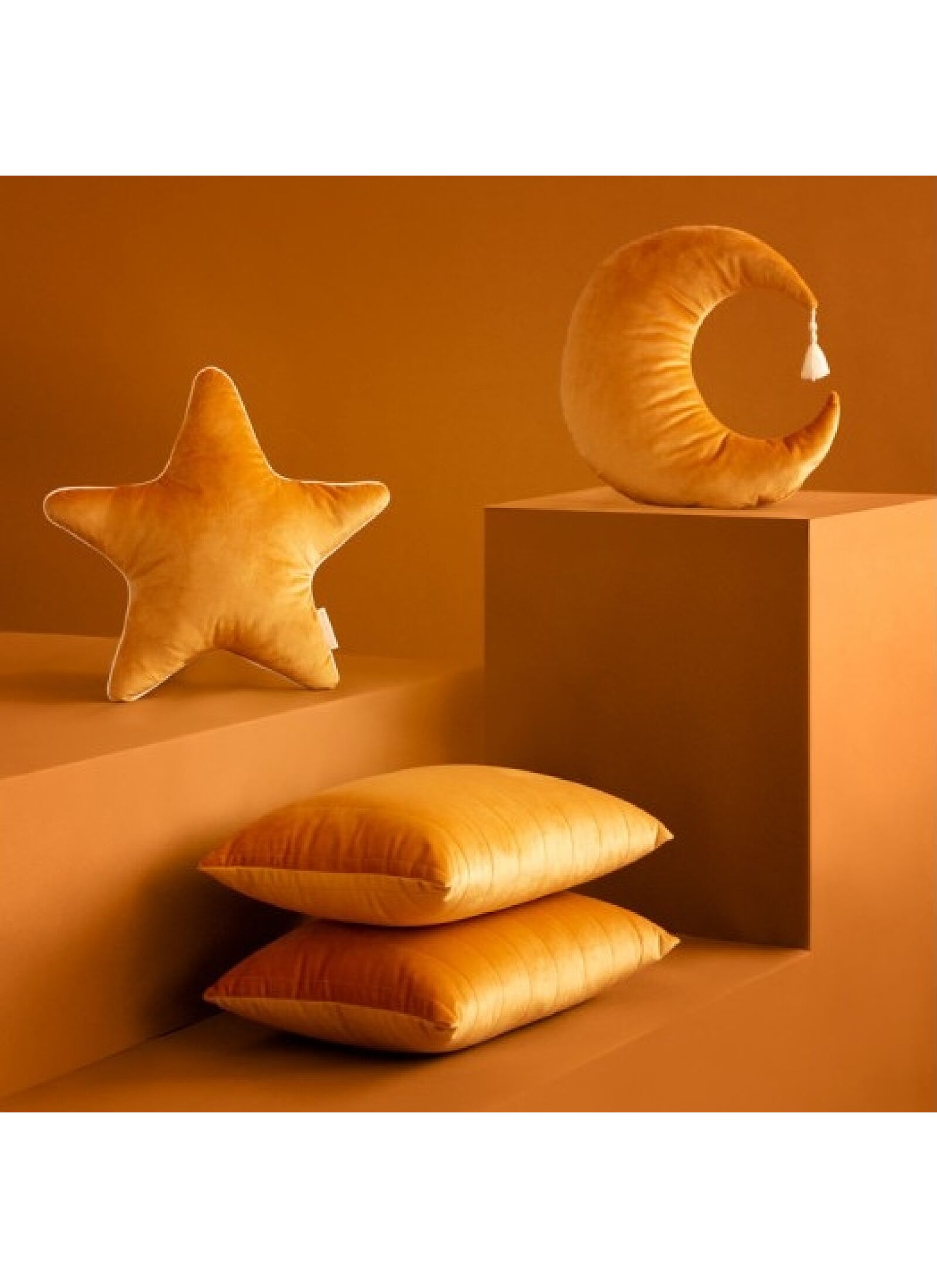 CUSHION AKAMBA VELVET FARNIENTE YELLOW