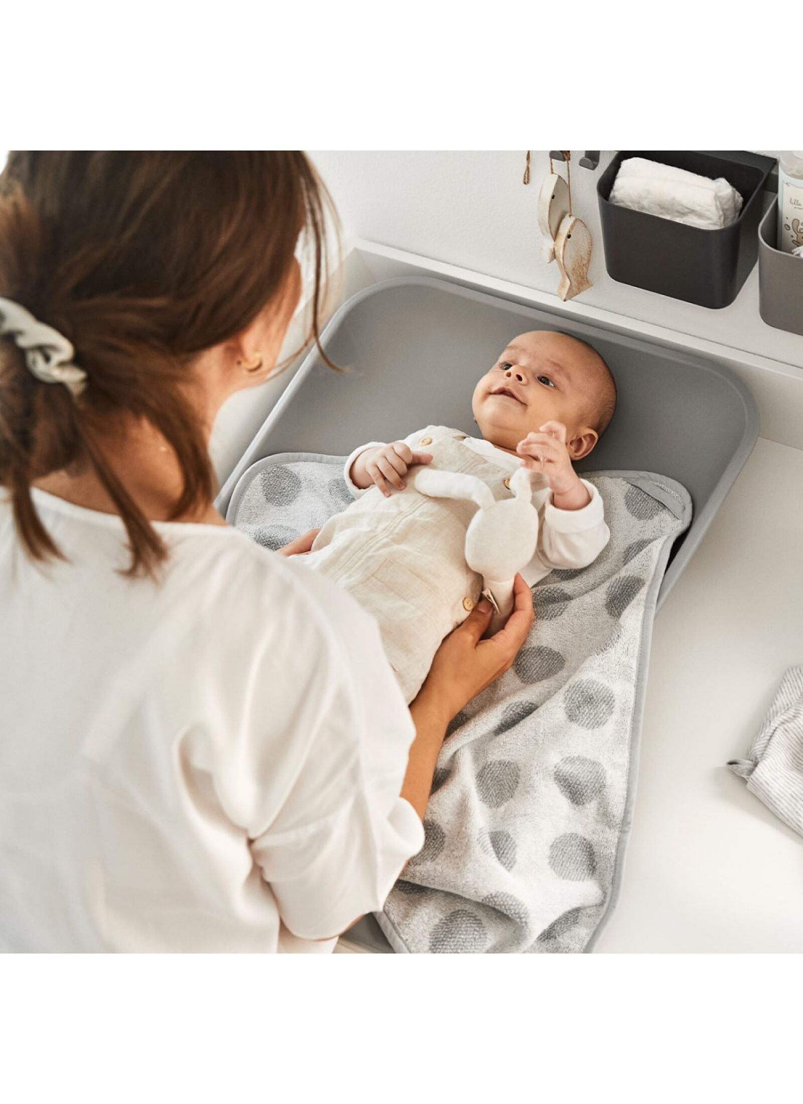 CHANGING MAT MATTY PEARL GREY