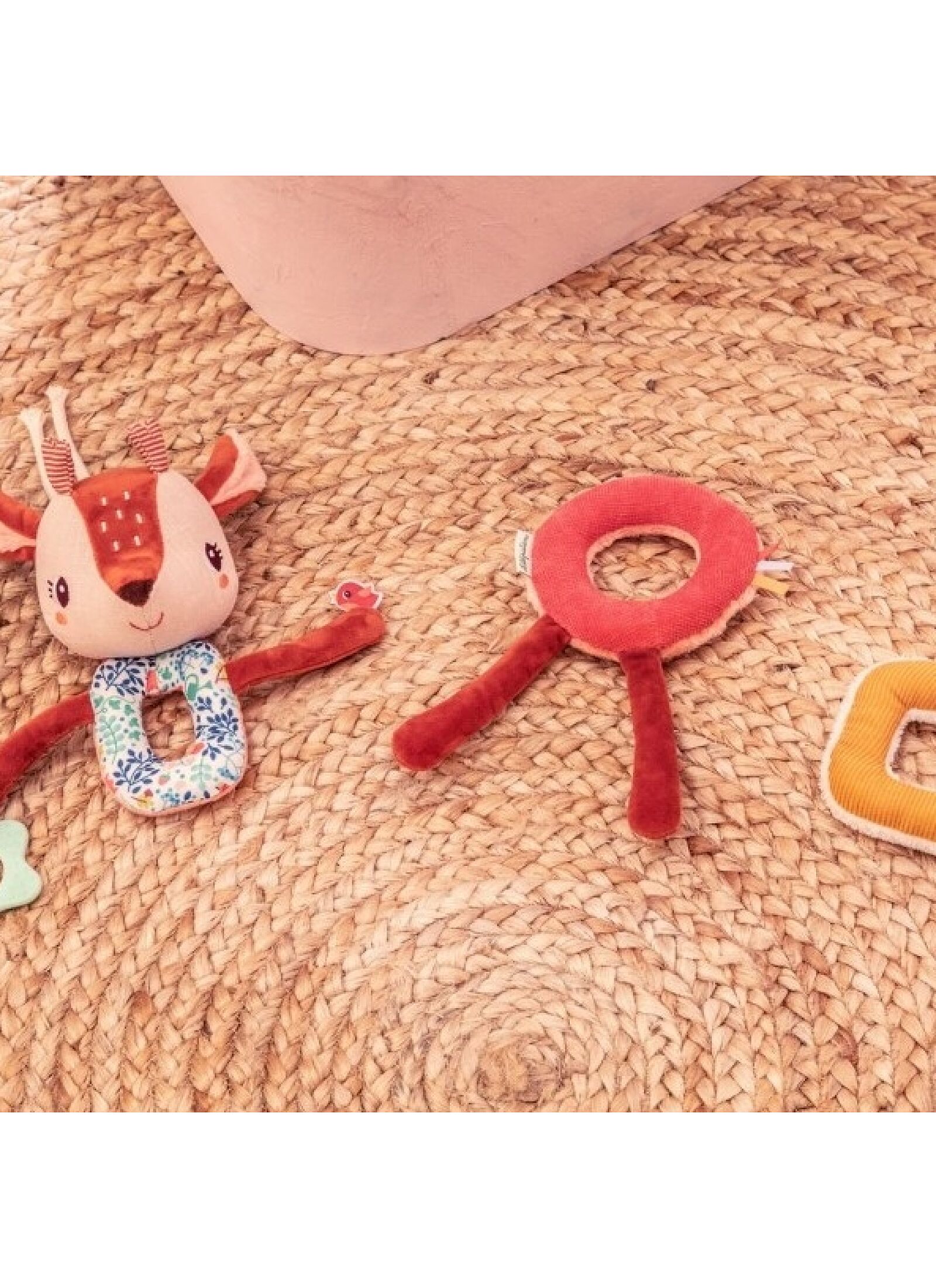 ACTIVITY TOY STELLA DEER