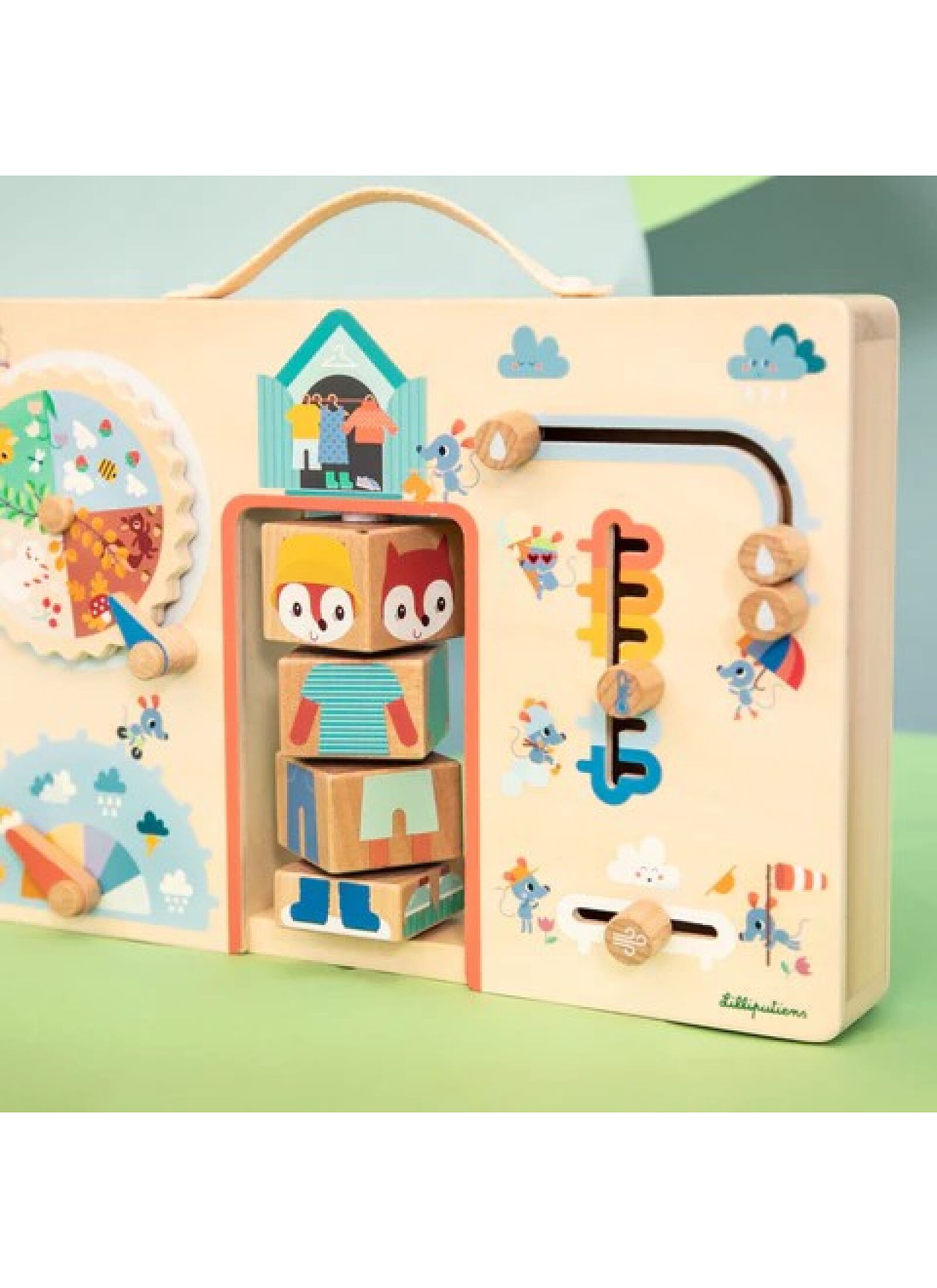 ACTIVITY PANEL ALICE'S SUITCASE