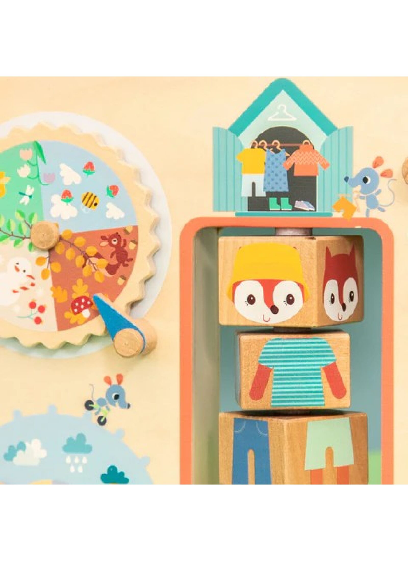 ACTIVITY PANEL ALICE'S SUITCASE