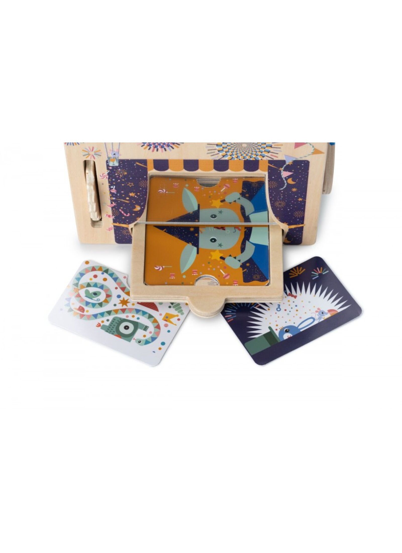 WOODEN ILLUTIONIST'S DISCOVERY HOUSE