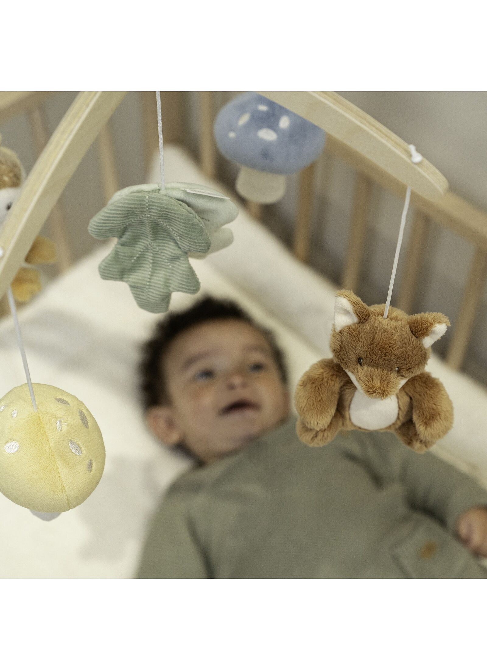 MUSIC MOBILE FOREST FRIENDS