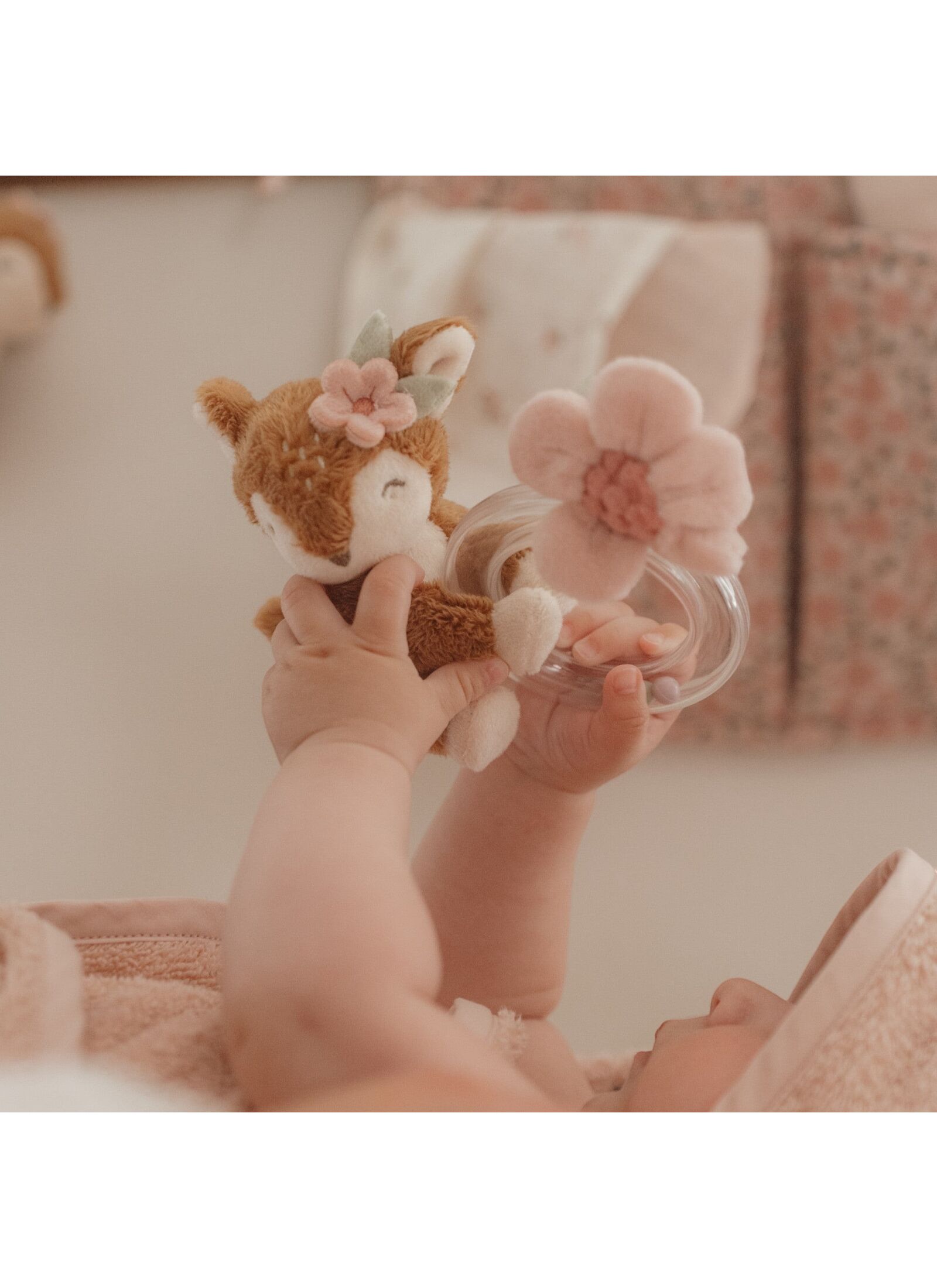 RING RATTLE FAIRY GARDEN