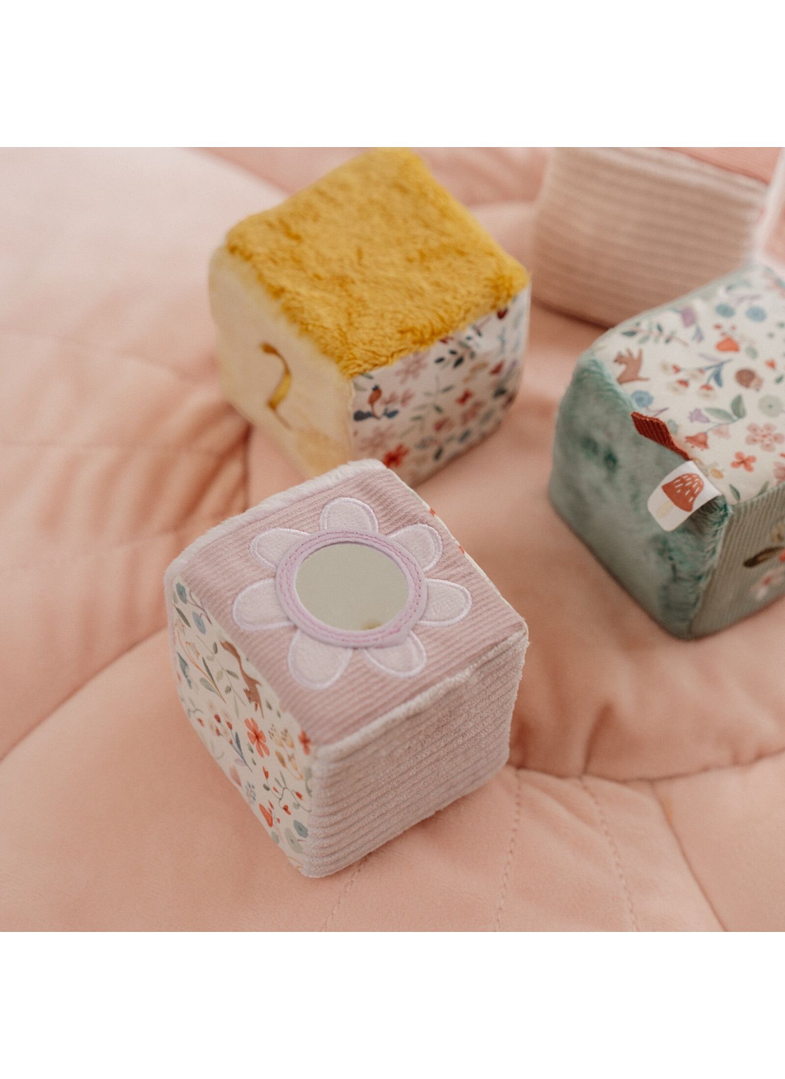 SET OF SOFT ACTIVITY CUBES FAIRY GARDEN