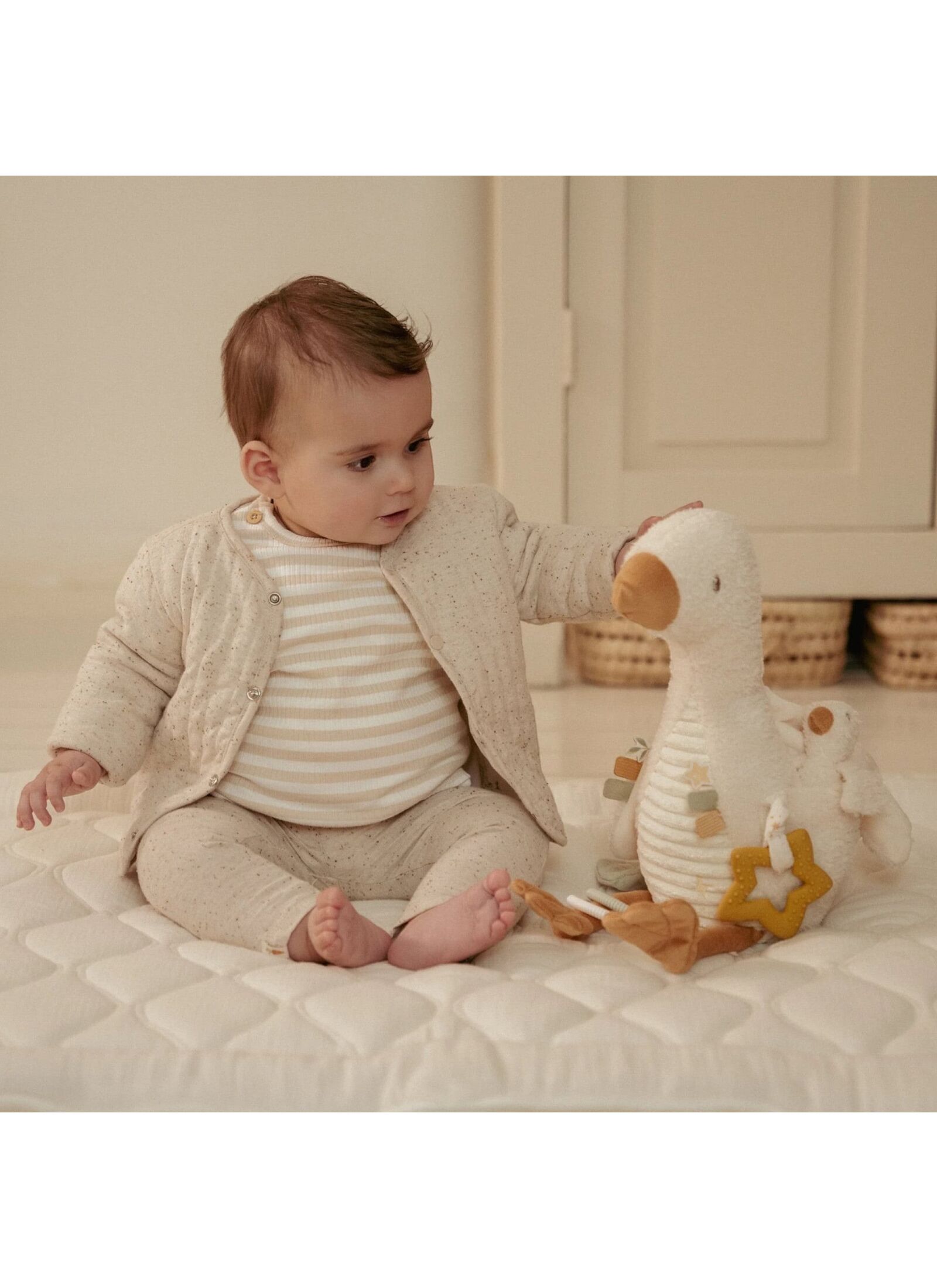 SOFT ACTIVITY TOY LITTLE GOOSE 
