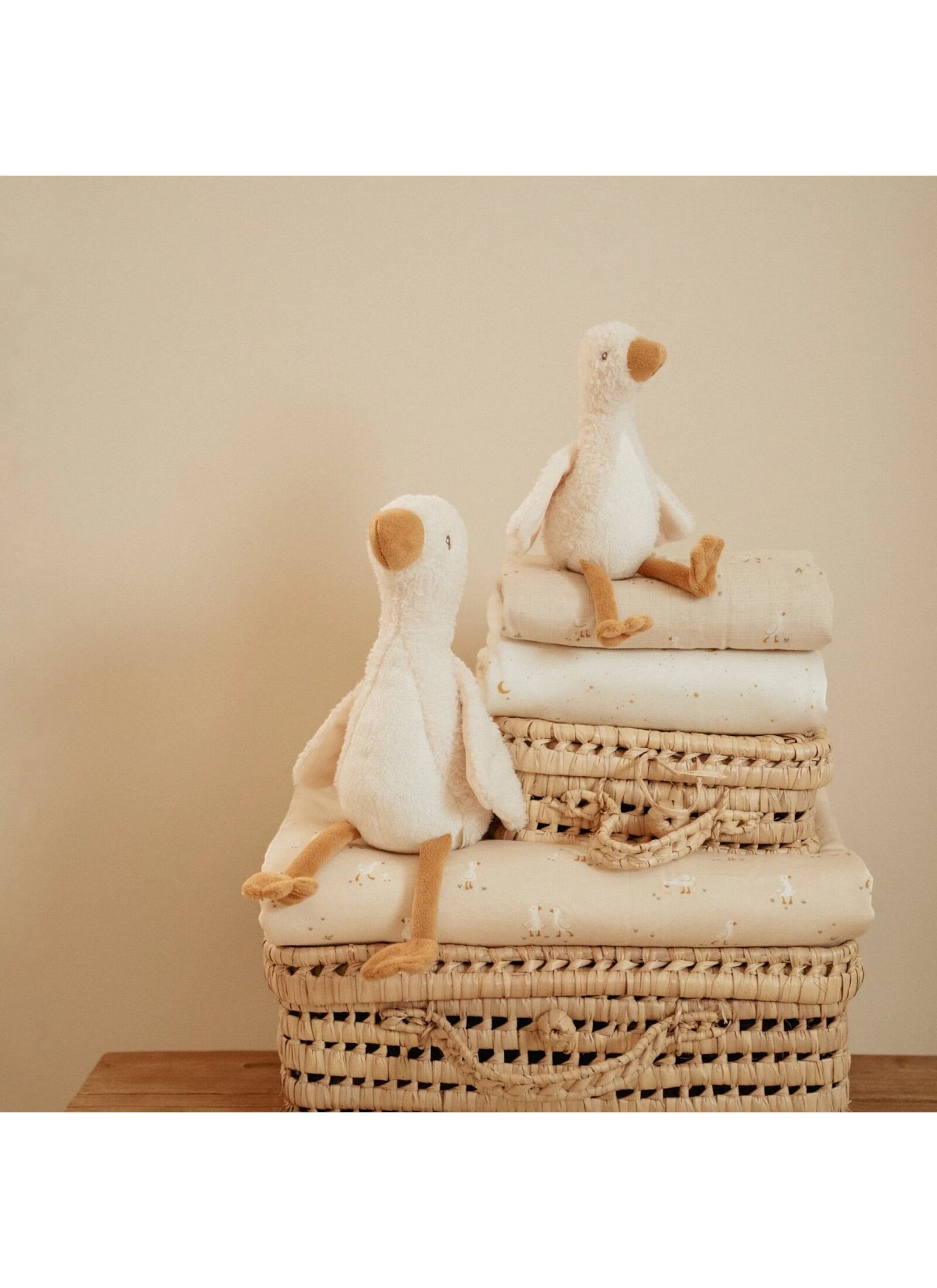 SOFT TOY 25CM LITTLE GOOSE