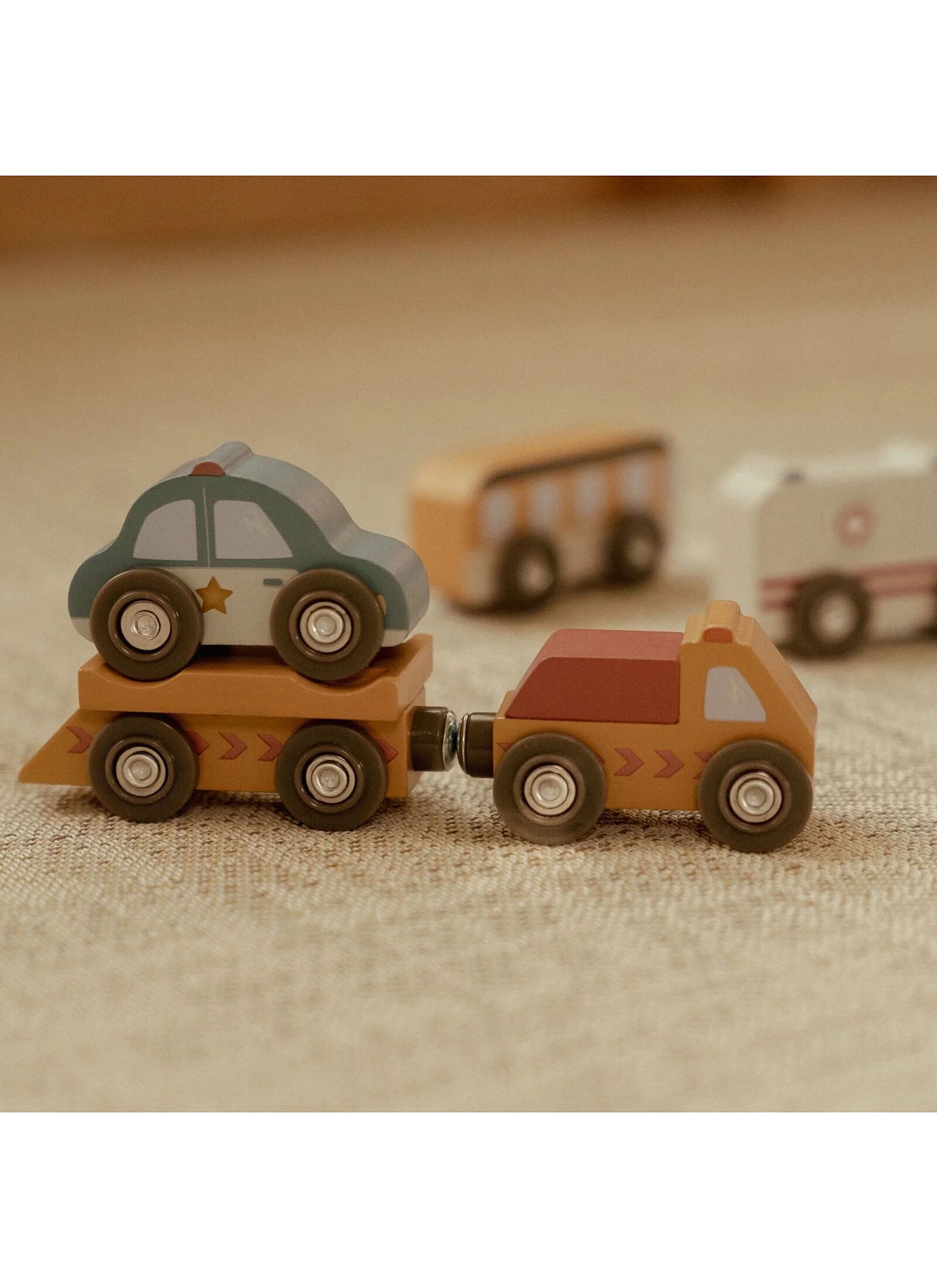 WOODEN VEHICLES