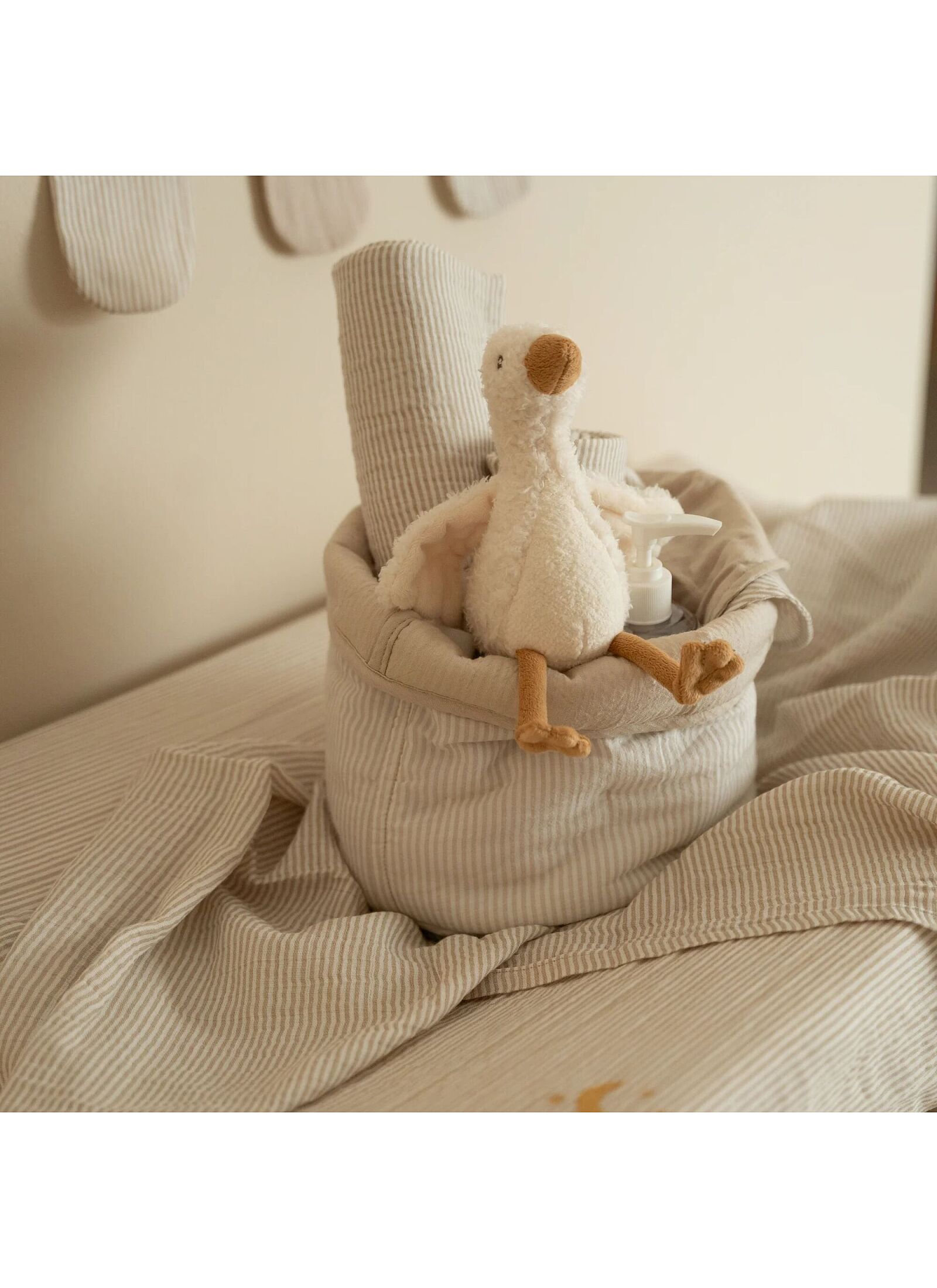 STORAGE BASKET PURE SOFT BEIGE STRIPES