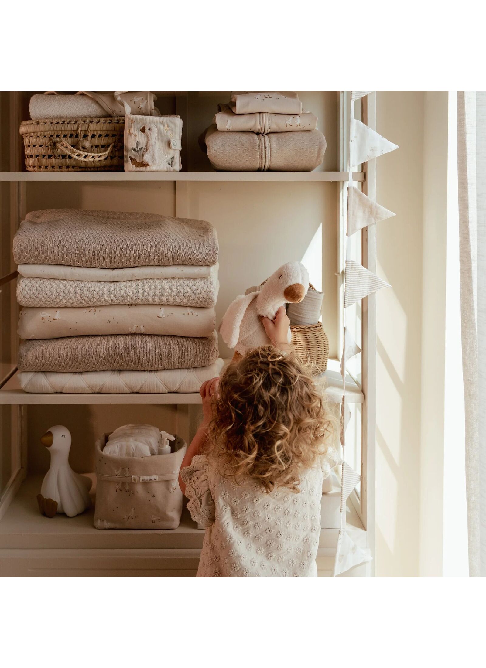 QUILTED  CRADLE BLANKET (70X100) PURE SOFT WHITE