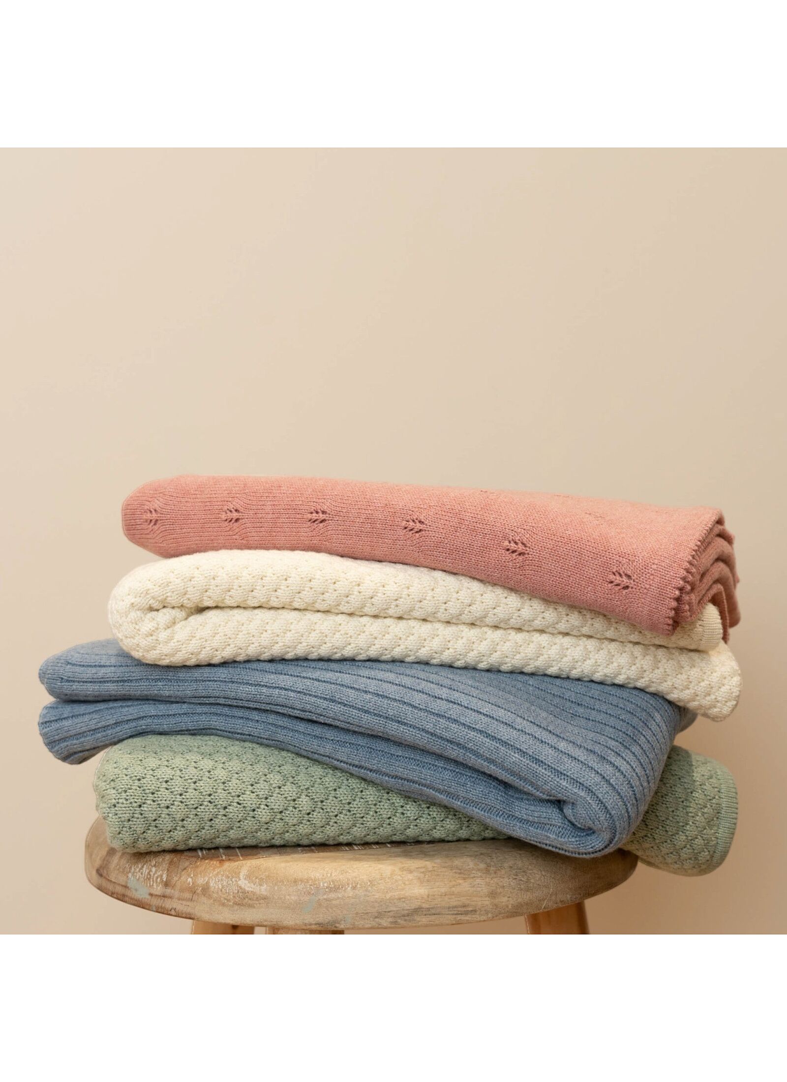 KNITTED CRIB BLANKET (110X140) PURE DENIM BLUE