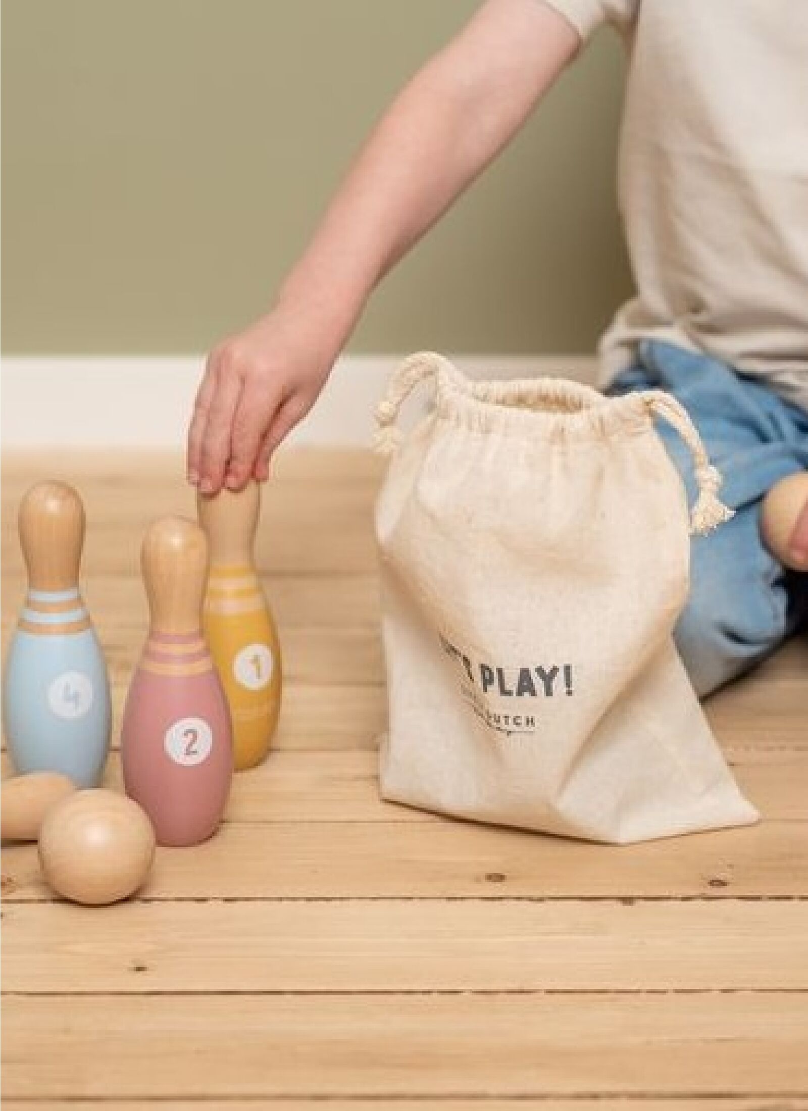 WOODEN TOY BOWLING