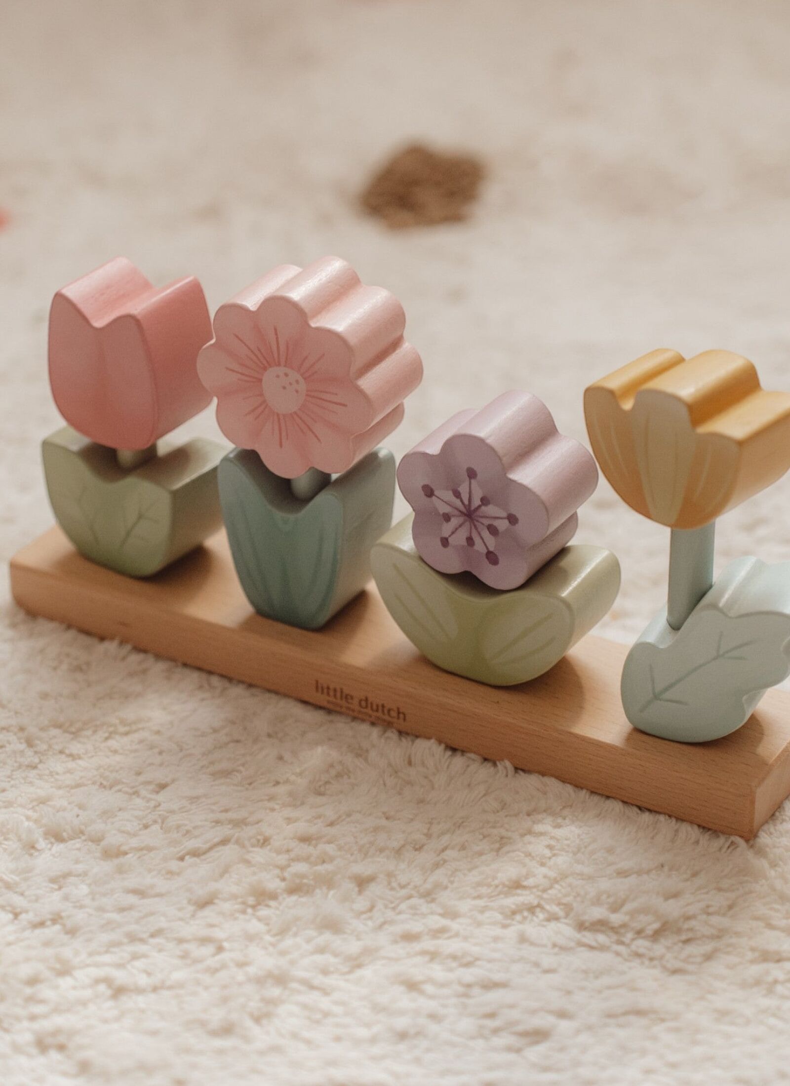 WOODEN STORTING GAME FAIRY GARDEN