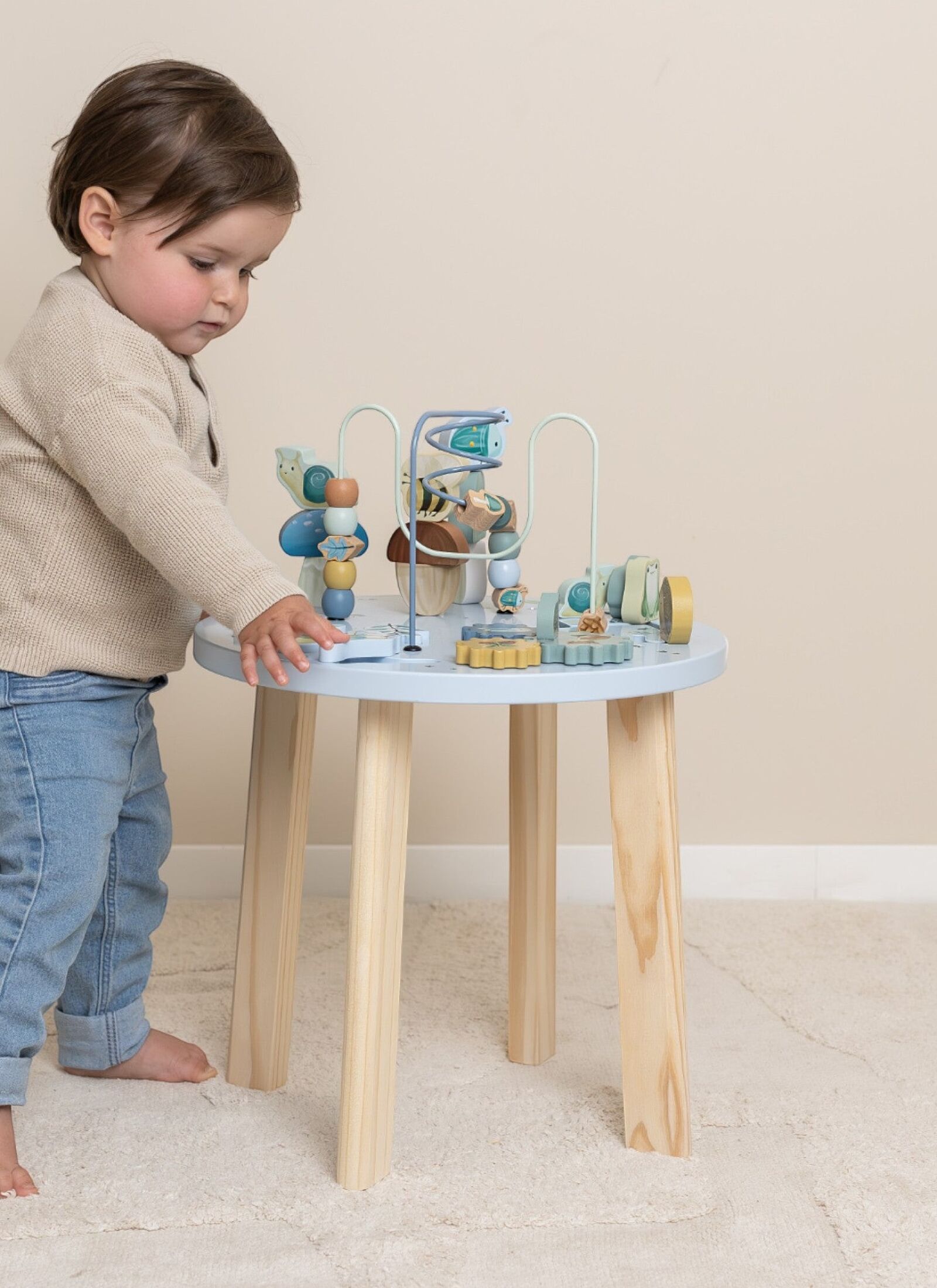 ACTIVITY TABLE FOREST FRIENDS