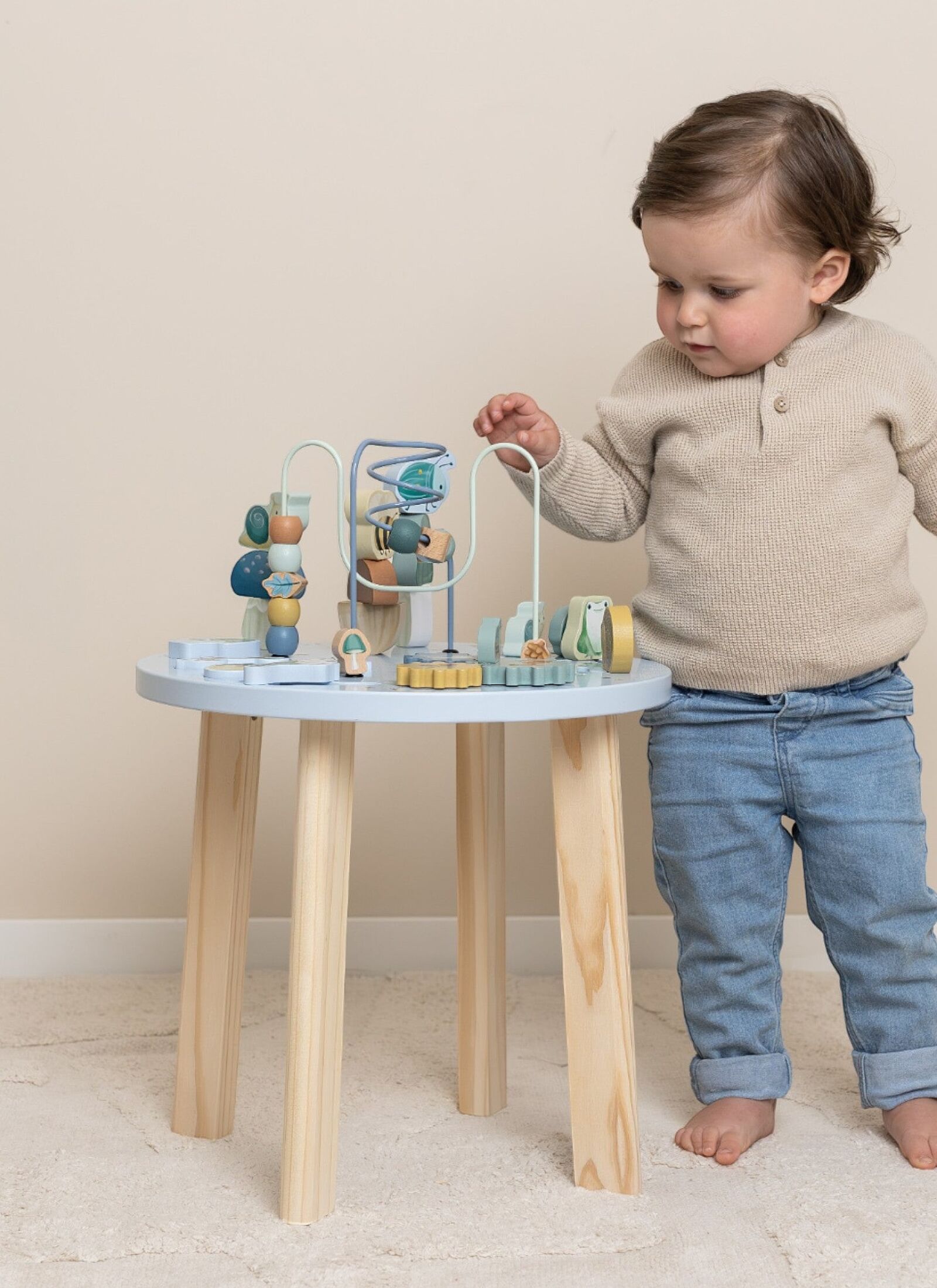 ACTIVITY TABLE FOREST FRIENDS